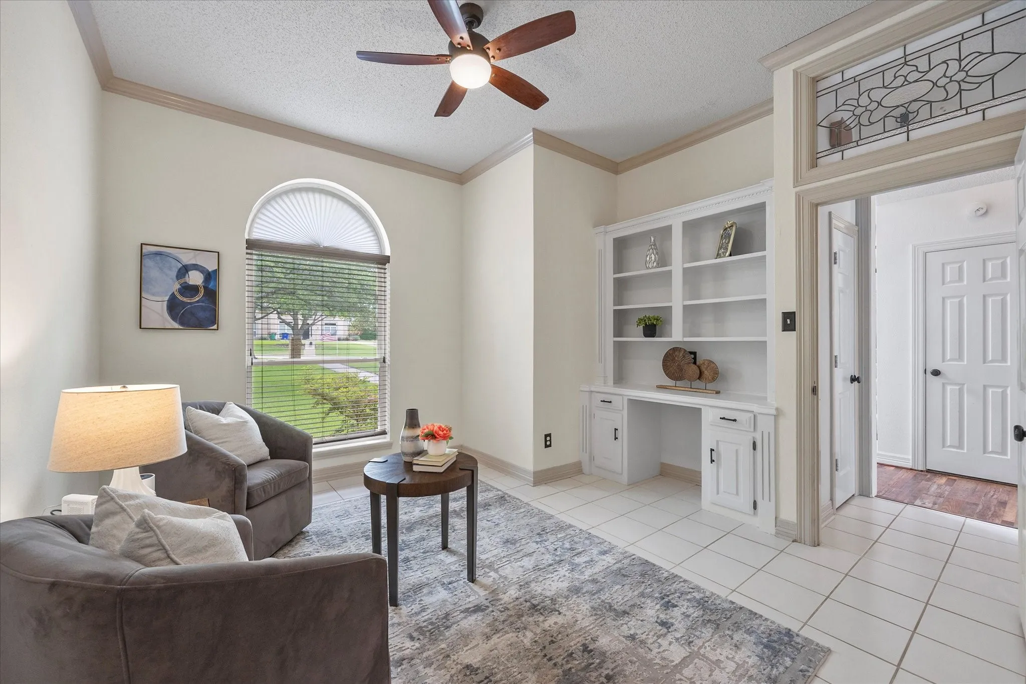 Sitting room off Primary bedroom - could be office too
