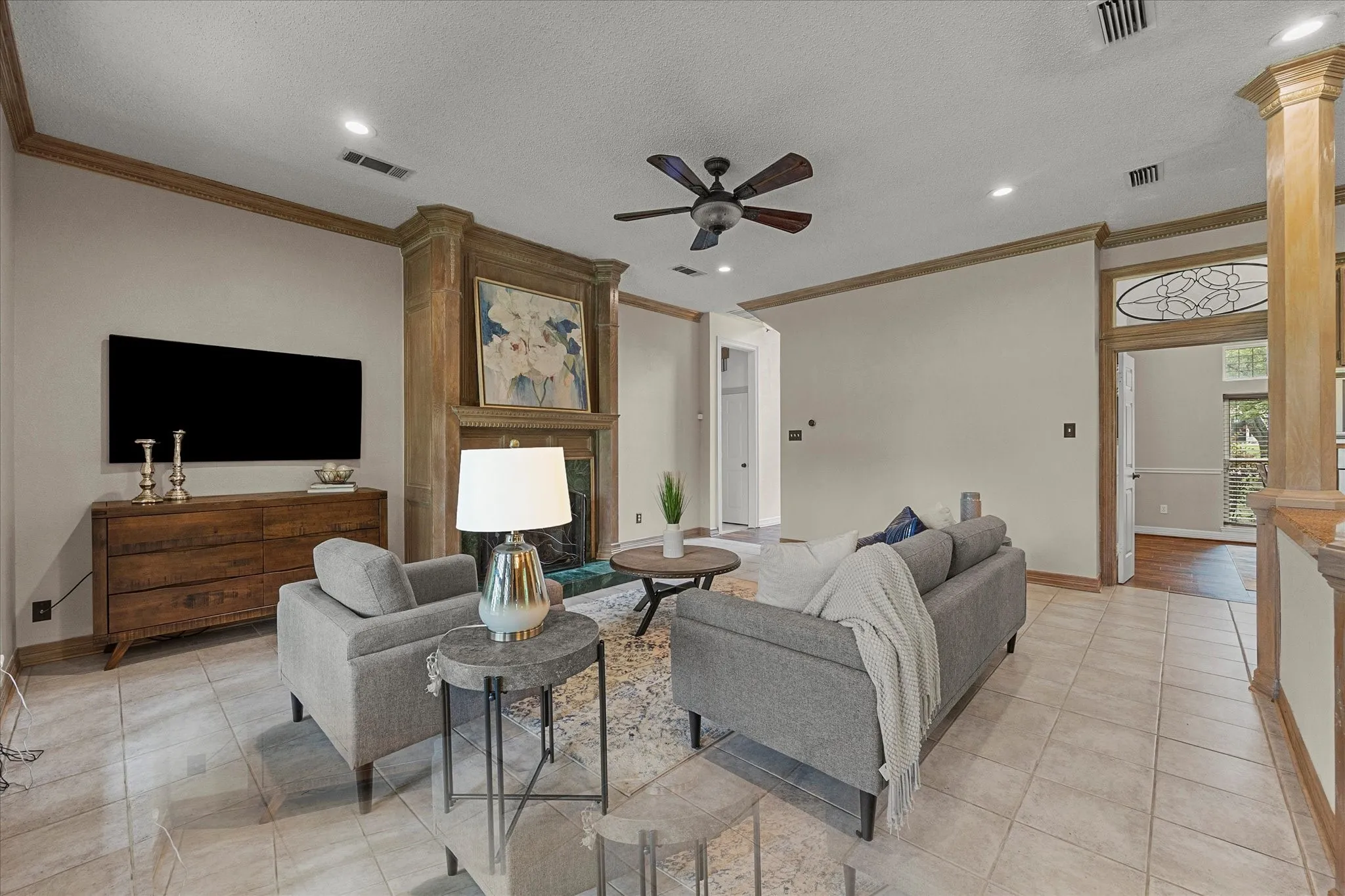 Single Family Residence For Sale in Rockwall County , 820 Windlake Circle, Heath, Texas 75032, 4 Bedroom, 4 Bathroom, 3 Garage spaces, 3,271 Sqft, built in 1994, Preowned, mls#21146908, Real Estate Agent in Heath, Homes For Sale in Rockwall county, Homes For Sale in Heath, Realtor in Heath Texas, Real Estate Brokerage Independent Realty Texas, Luminita Cordes Realtor