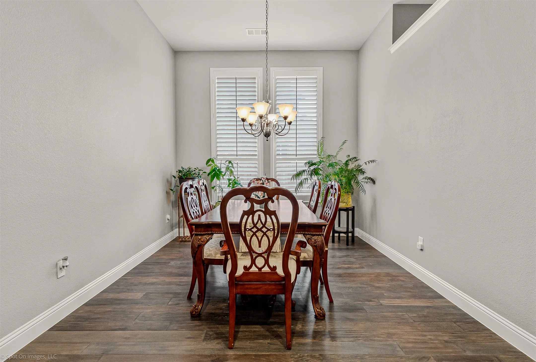 Single Family Residence For Sale in Kaufman County , 1026 Longhill Way, Forney, Texas 75126, 4 Bedroom, 3 Bathroom, 2 Garage spaces, 2,836 Sqft, built in 2015, Preowned, mls#21147792, Real Estate Agent in Forney, Homes For Sale in Kaufman county, Homes For Sale in Forney, Realtor in Forney Texas, Real Estate Brokerage Independent Realty Texas, Luminita Cordes Realtor