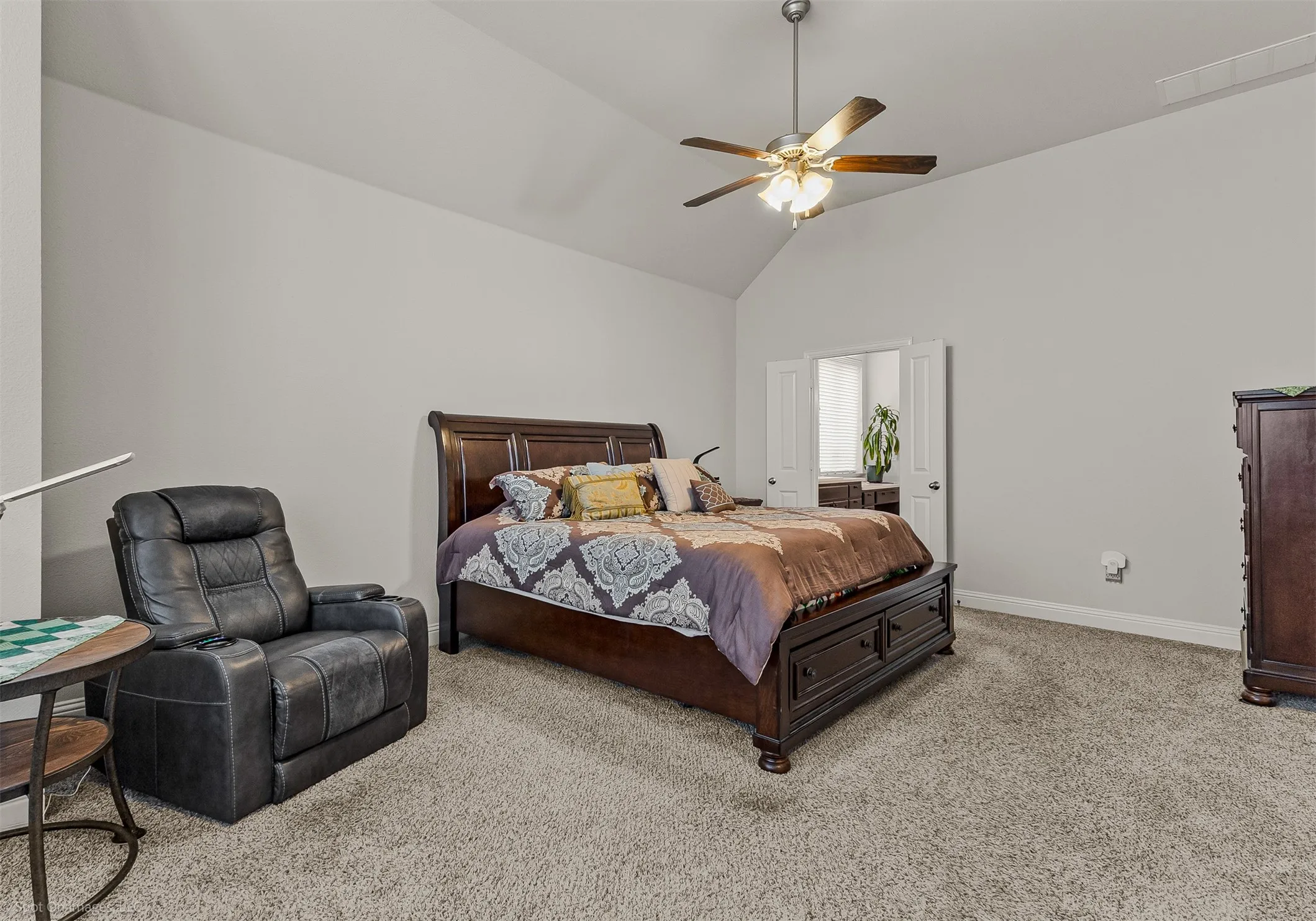 Single Family Residence For Sale in Kaufman County , 1026 Longhill Way, Forney, Texas 75126, 4 Bedroom, 3 Bathroom, 2 Garage spaces, 2,836 Sqft, built in 2015, Preowned, mls#21147792, Real Estate Agent in Forney, Homes For Sale in Kaufman county, Homes For Sale in Forney, Realtor in Forney Texas, Real Estate Brokerage Independent Realty Texas, Luminita Cordes Realtor