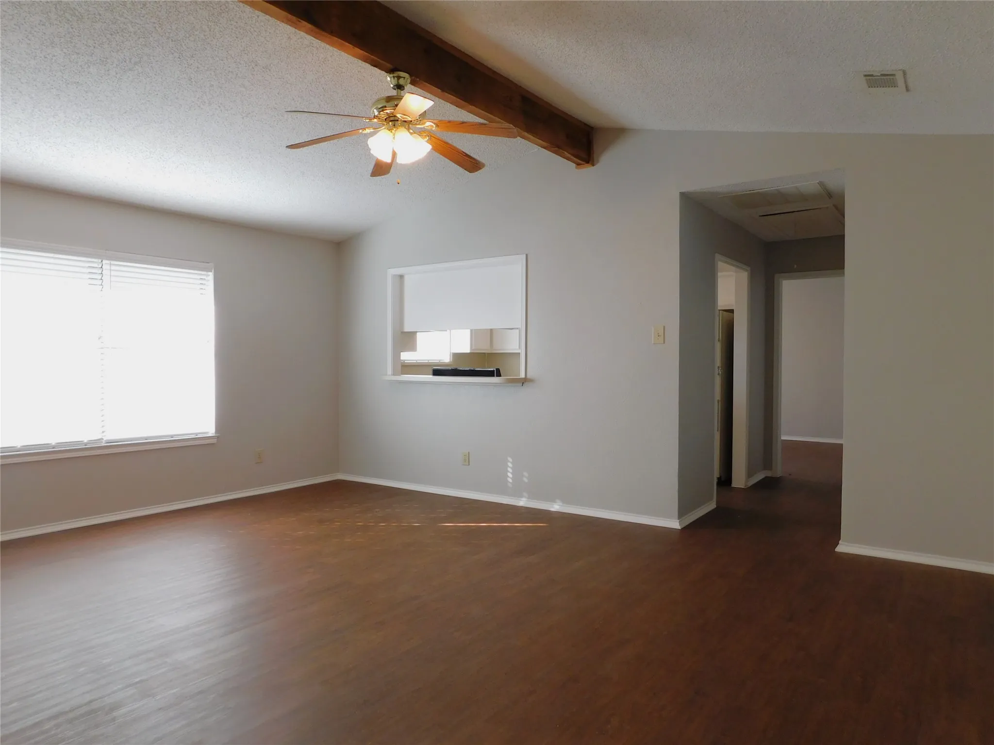 Duplex For Rent in Denton County , 2214 Bernard Street, Denton, Texas 76205, 2 Bedroom, 2 Bathroom, Garage spaces, 1,212 Sqft, built in 1985, mls#21147975, Real Estate Agent in Denton, Homes For Rent in Denton county, Homes For Rent in Denton, Realtor in Denton Texas, Real Estate Brokerage Independent Realty Texas, Luminita Cordes Realtor