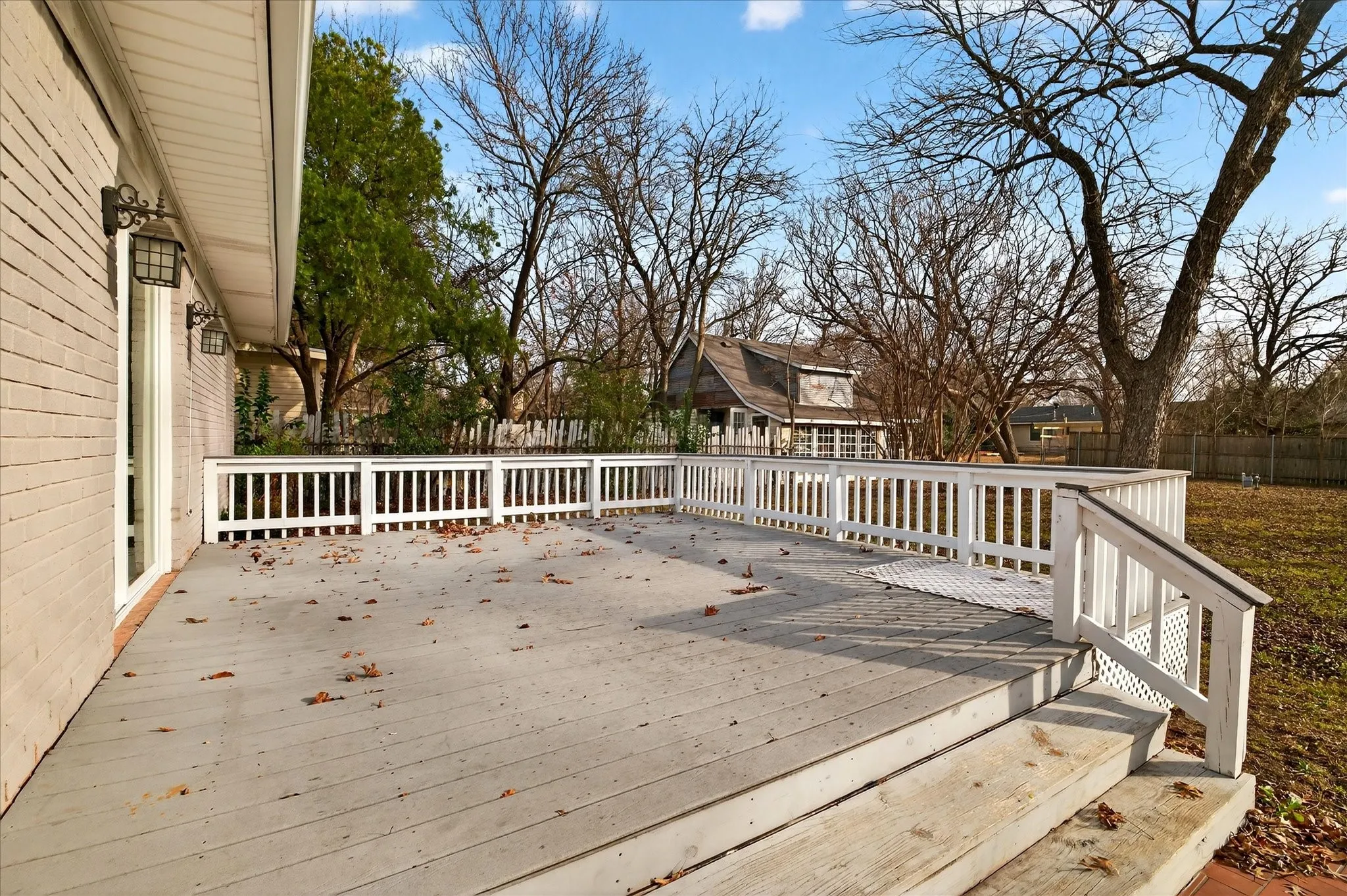 Single Family Residence For Rent in Collin County , 1807 W Josephine Street, Mc Kinney, Texas 75069, 3 Bedroom, 2 Bathroom, 1 Garage spaces, 1,228 Sqft, built in 1968, mls#21148050, Real Estate Agent in Mc Kinney, Homes For Rent in Collin county, Homes For Rent in Mc Kinney, Realtor in Mc Kinney Texas, Real Estate Brokerage Independent Realty Texas, Luminita Cordes Realtor