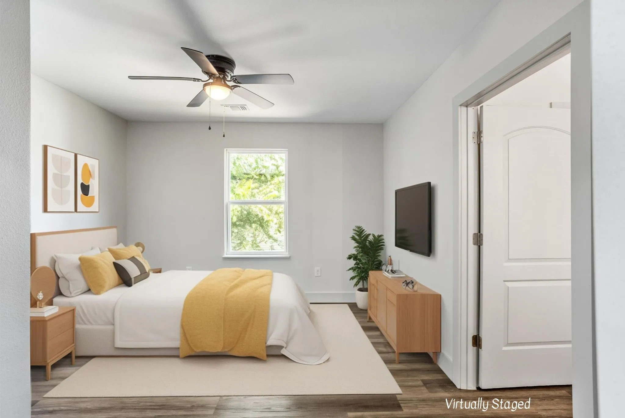 Flexible secondary bedroom ideal for guests, home office, or personal use.