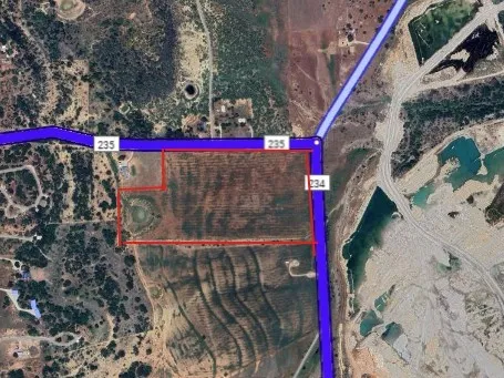 Map / location featuring property boundaries highlighted