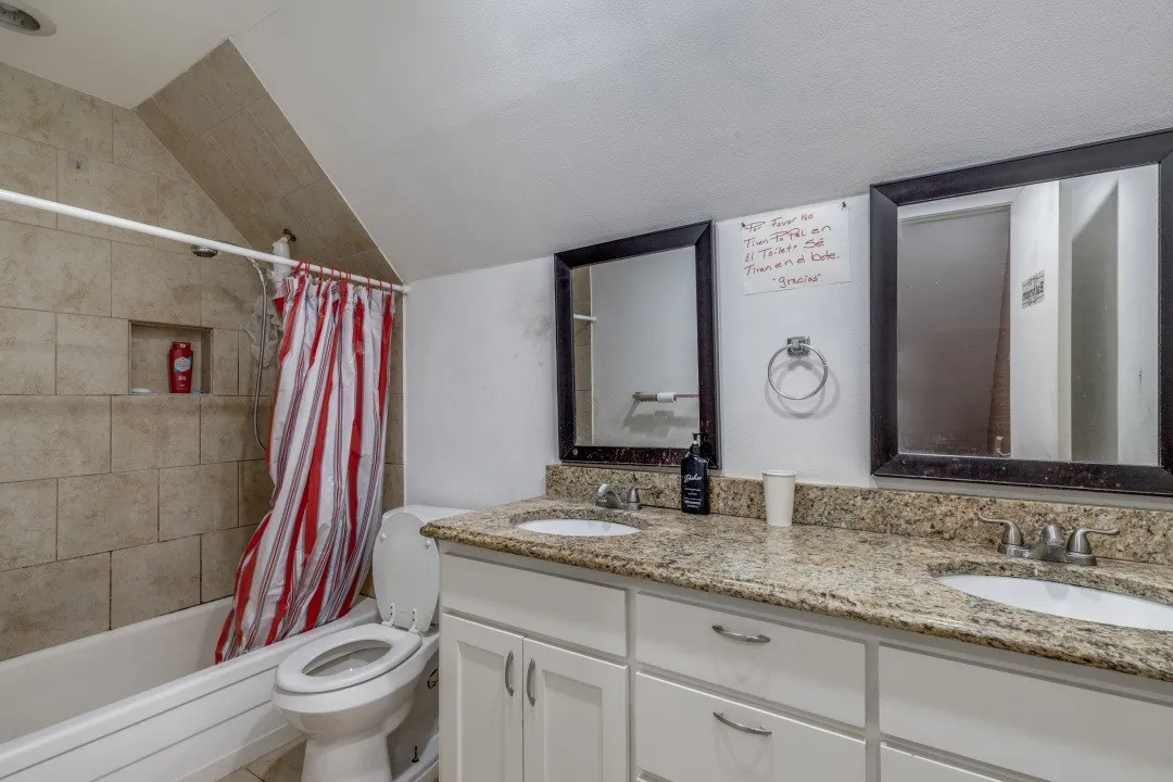 Second full bath with tub-shower combo