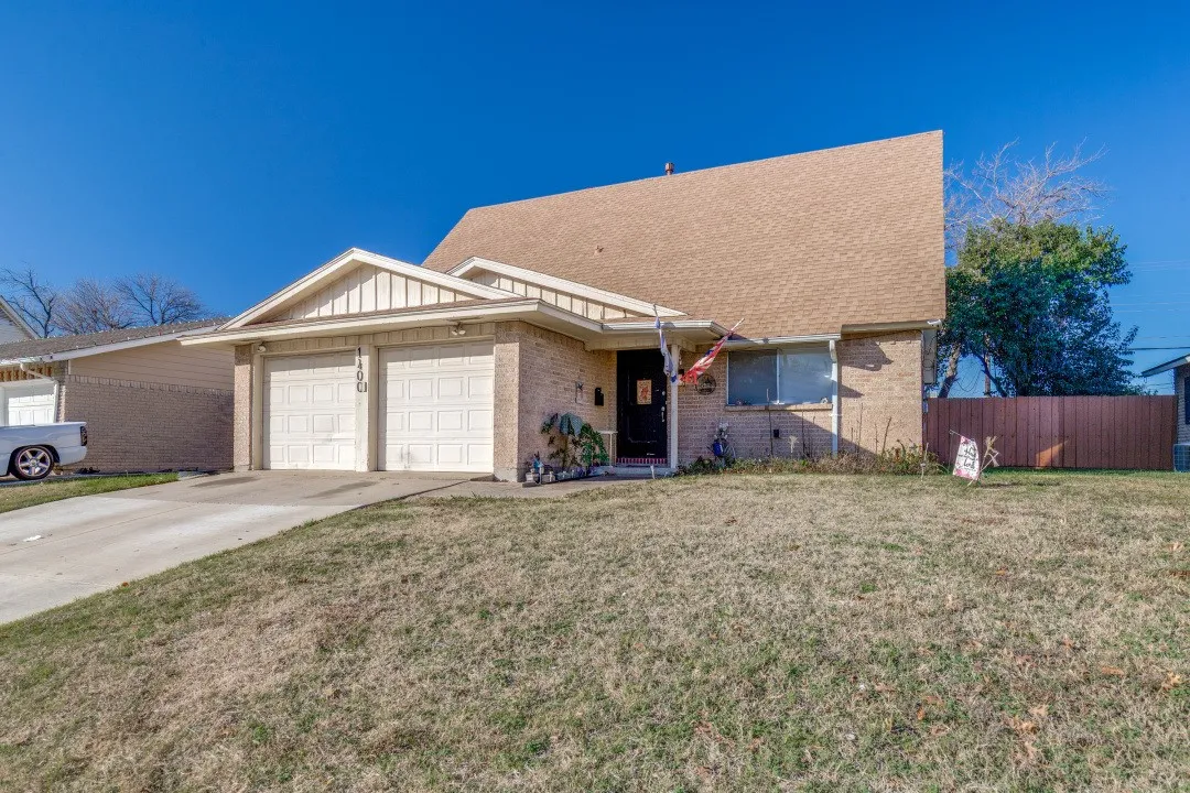 Well-kept single-family on a quiet Carrollton street