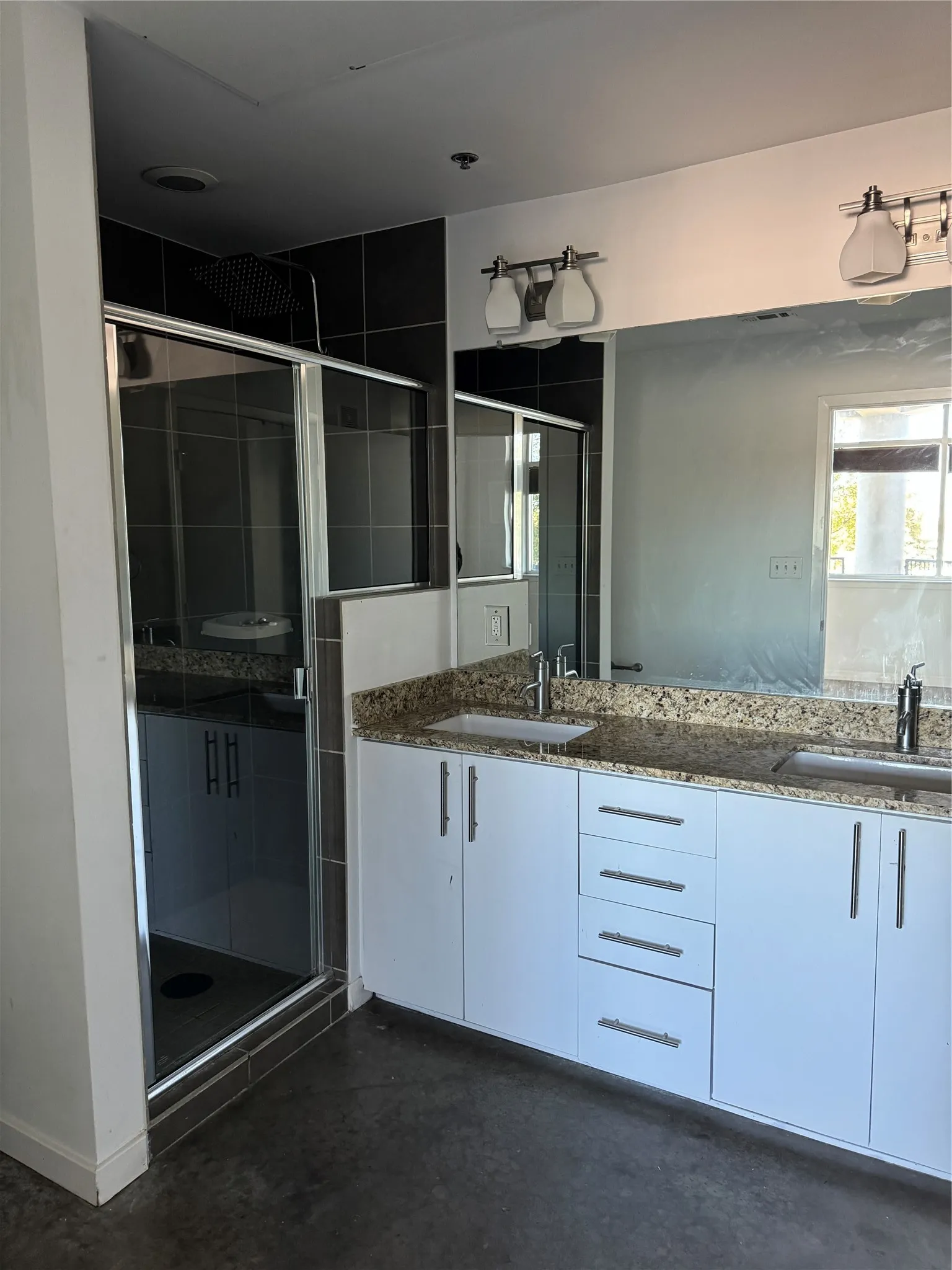 Full Bathroom Ensuite