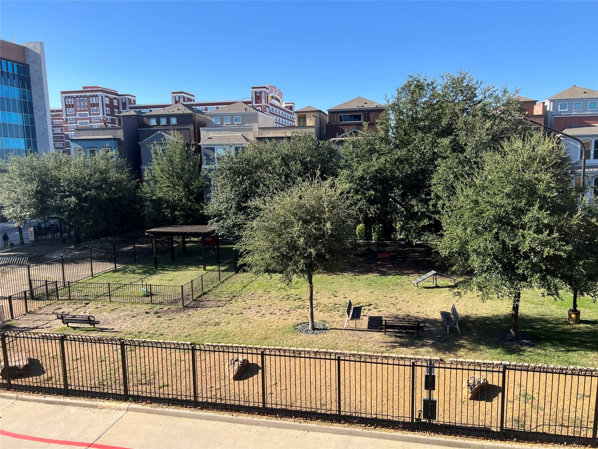 Dog Park Nearby!