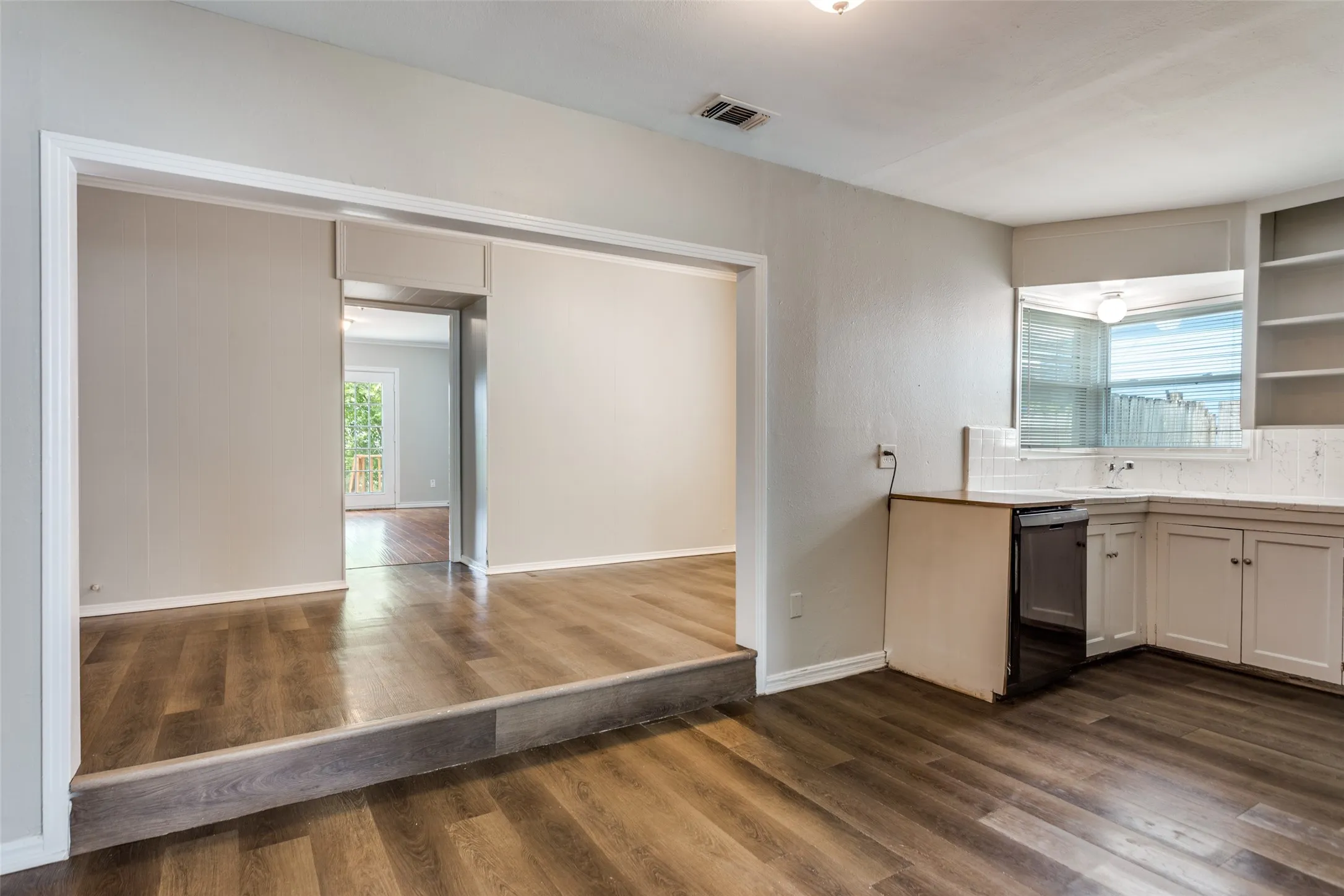 Kitchen / Dining