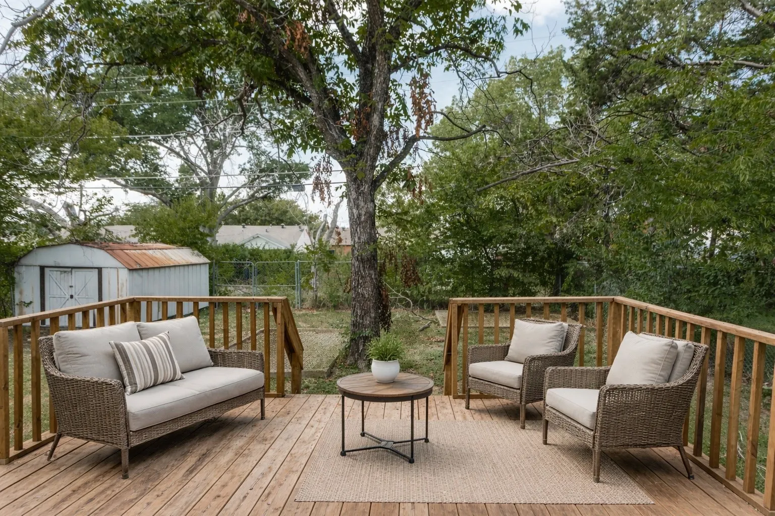 Single Family Residence For Sale in Tarrant County , 2624 Frazier Avenue, Fort Worth, Texas 76110, 3 Bedroom, 2 Bathroom, Garage spaces, 1,832 Sqft, built in 1948, Preowned, mls#21148256, Real Estate Agent in Fort Worth, Homes For Sale in Tarrant county, Homes For Sale in Fort Worth, Realtor in Fort Worth Texas, Real Estate Brokerage Independent Realty Texas, Luminita Cordes Realtor
