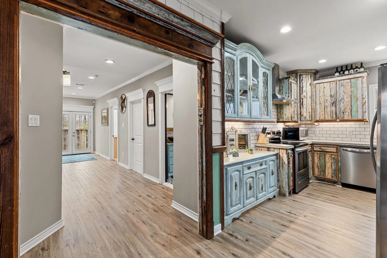 Single Family Residence For Sale in Mc Lennan County , 1815 S 12TH Street, Waco, Texas 76706, 5 Bedroom, 2 Bathroom, Garage spaces, 1,768 Sqft, built in 1922, Price $450,000, mls#21147515, Real Estate Agent in Waco, Homes For Sale in Mc Lennan county, Homes For Sale in Waco, Realtor in Waco Texas, Real Estate Brokerage Independent Realty Texas, Luminita Cordes Realtor