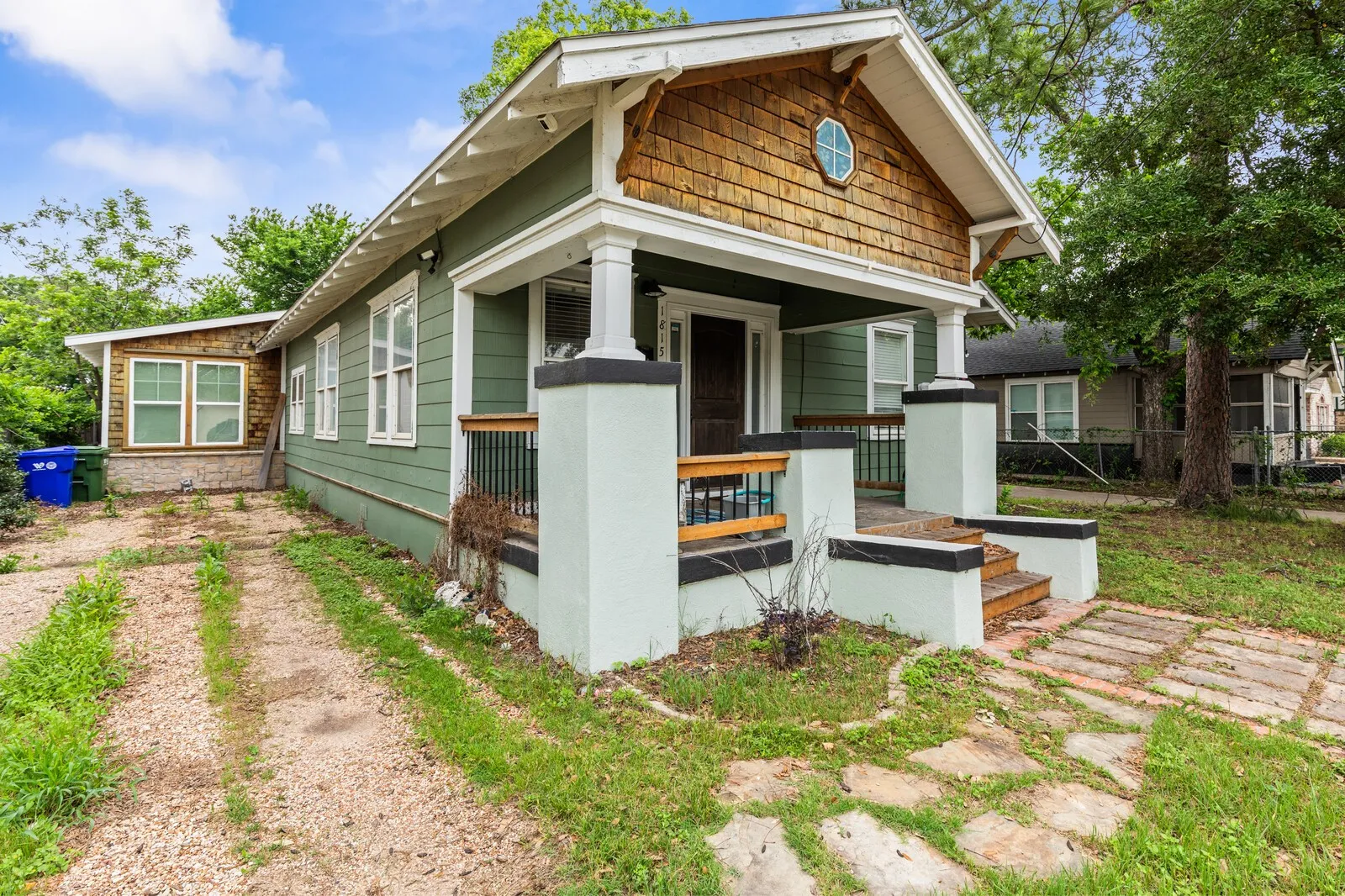 Single Family Residence For Sale in Mc Lennan County , 1815 S 12TH Street, Waco, Texas 76706, 5 Bedroom, 2 Bathroom, Garage spaces, 1,768 Sqft, built in 1922, Price $450,000, mls#21147515, Real Estate Agent in Waco, Homes For Sale in Mc Lennan county, Homes For Sale in Waco, Realtor in Waco Texas, Real Estate Brokerage Independent Realty Texas, Luminita Cordes Realtor