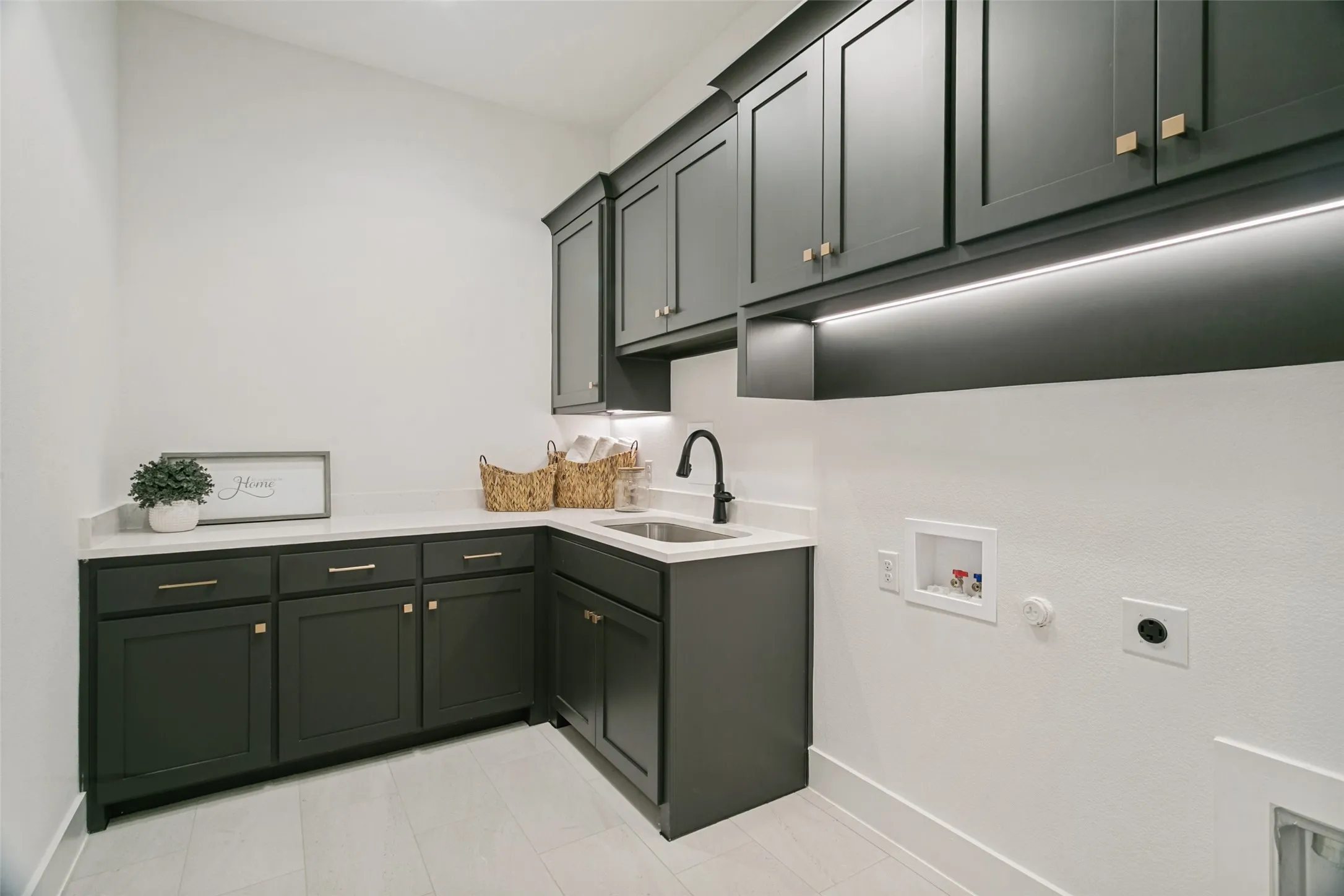 Single Family Residence For Sale in Tarrant County , 2148 Verona Drive, Haslet, Texas 76052, 5 Bedroom, 7 Bathroom, 3 Garage spaces, 4,400 Sqft, built in 2026, New Construction - Incomplete, mls#21142672, Real Estate Agent in Haslet, Homes For Sale in Tarrant county, Homes For Sale in Haslet, Realtor in Haslet Texas, Real Estate Brokerage Independent Realty Texas, Luminita Cordes Realtor
