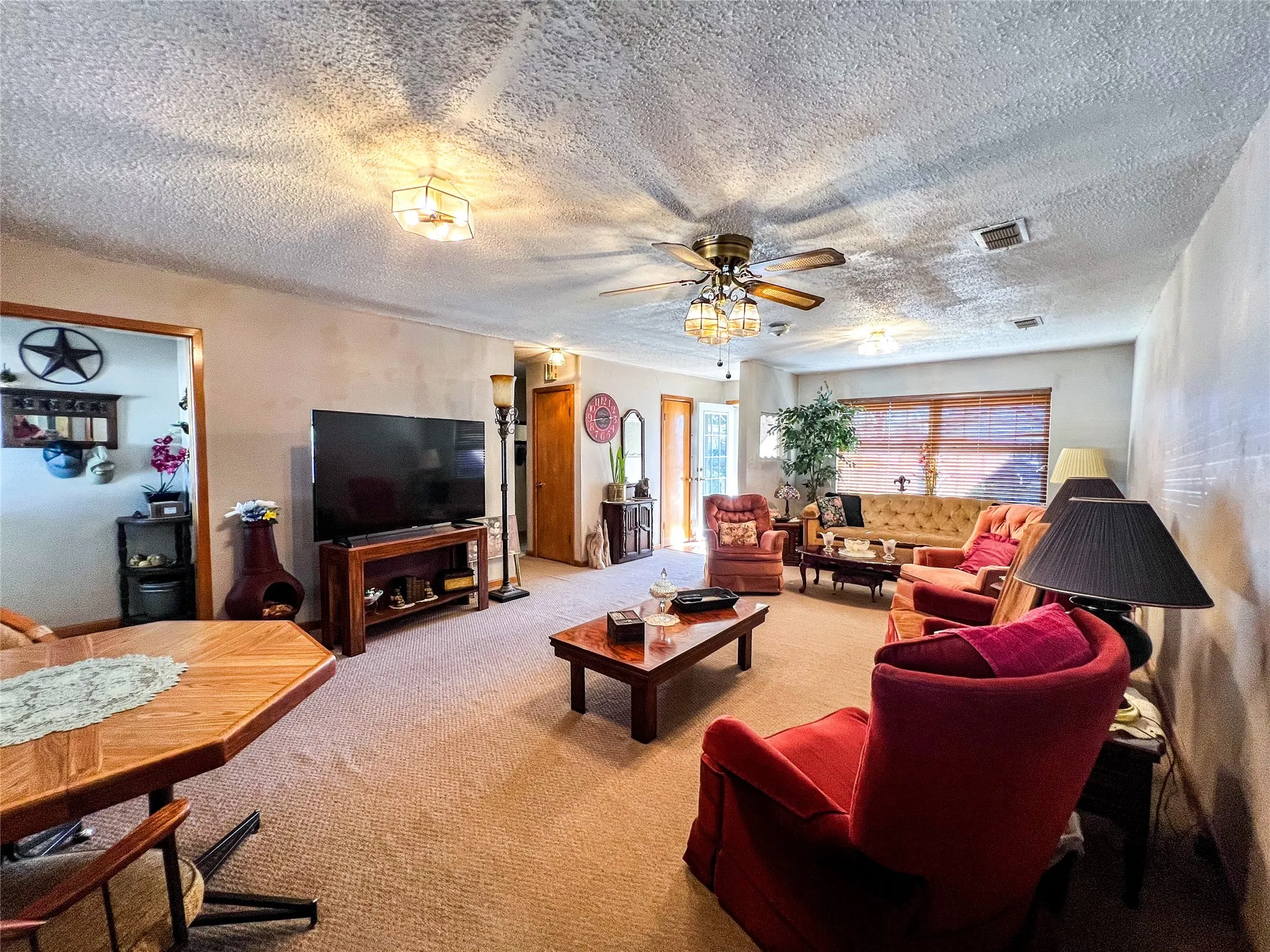 Single Family Residence For Sale in Knox County , 304 SE 2nd Street, Knox City, Texas 79529, 3 Bedroom, 2 Bathroom, Garage spaces, 1,679 Sqft, built in 1970, Preowned, mls#21146422, Real Estate Agent in Knox City, Homes For Sale in Knox county, Homes For Sale in Knox City, Realtor in Knox City Texas, Real Estate Brokerage Independent Realty Texas, Luminita Cordes Realtor