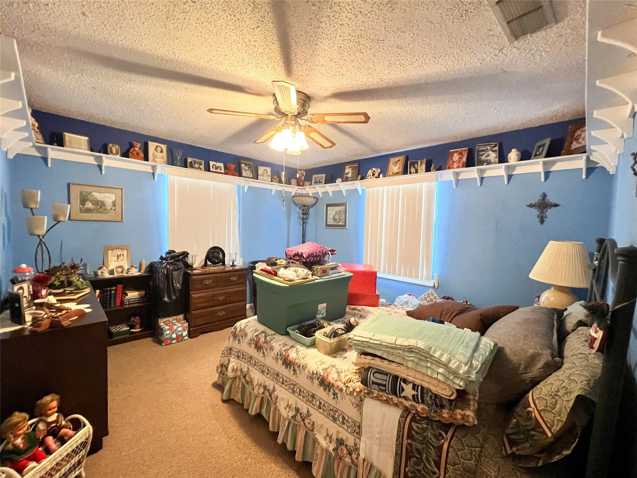 Single Family Residence For Sale in Knox County , 304 SE 2nd Street, Knox City, Texas 79529, 3 Bedroom, 2 Bathroom, Garage spaces, 1,679 Sqft, built in 1970, Preowned, mls#21146422, Real Estate Agent in Knox City, Homes For Sale in Knox county, Homes For Sale in Knox City, Realtor in Knox City Texas, Real Estate Brokerage Independent Realty Texas, Luminita Cordes Realtor