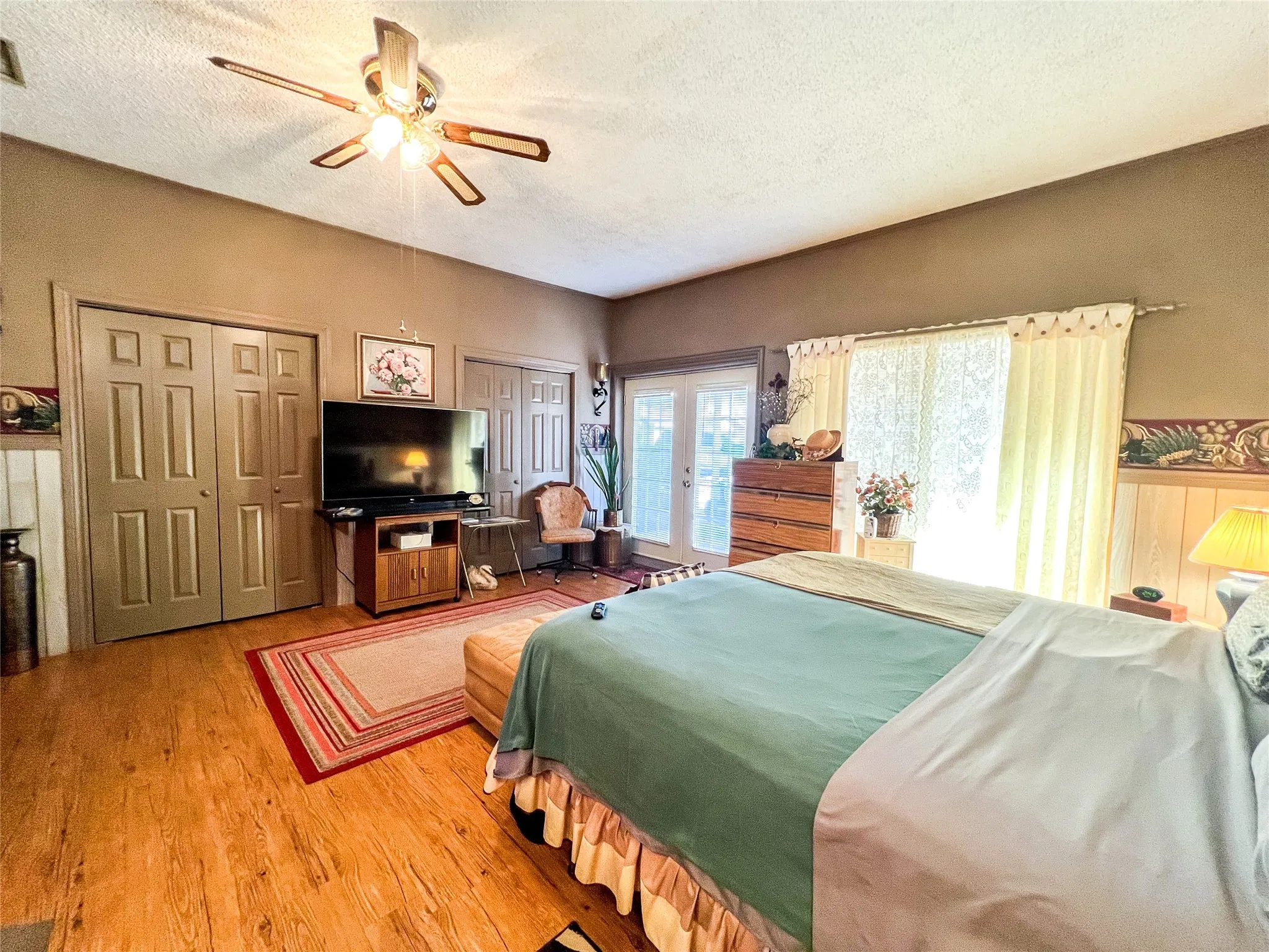 Single Family Residence For Sale in Knox County , 304 SE 2nd Street, Knox City, Texas 79529, 3 Bedroom, 2 Bathroom, Garage spaces, 1,679 Sqft, built in 1970, Preowned, mls#21146422, Real Estate Agent in Knox City, Homes For Sale in Knox county, Homes For Sale in Knox City, Realtor in Knox City Texas, Real Estate Brokerage Independent Realty Texas, Luminita Cordes Realtor