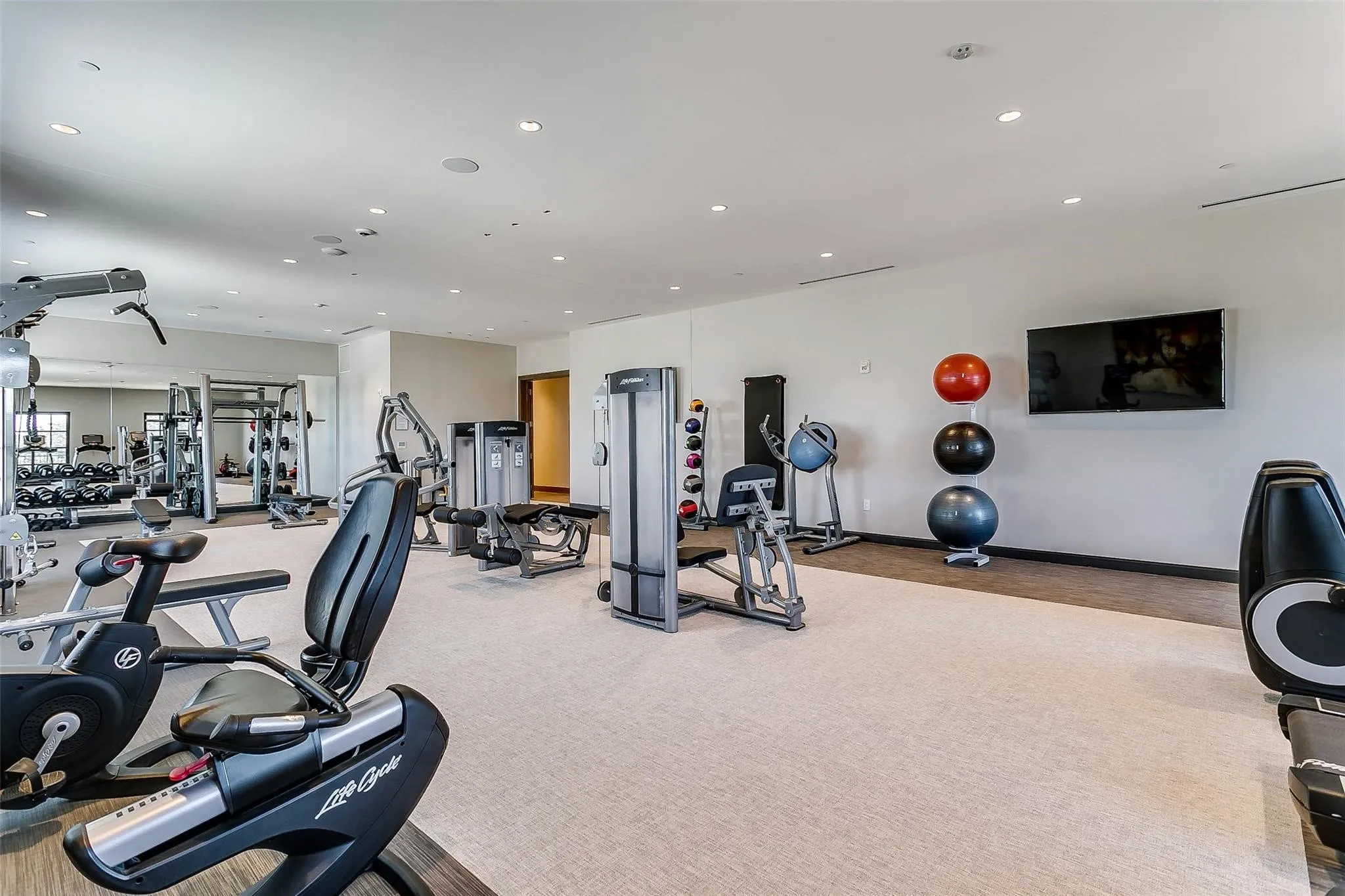 Apartment For Rent in Tarrant County , 2800 Lakeside Parkway 1603, Flower Mound, Texas 75022, 2 Bedroom, 3 Bathroom, 2 Garage spaces, 3,900 Sqft, built in 2018, New Construction - Complete, mls#21144914, Real Estate Agent in Flower Mound, Homes For Rent in Tarrant county, Homes For Rent in Flower Mound, Realtor in Flower Mound Texas, Real Estate Brokerage Independent Realty Texas, Luminita Cordes Realtor