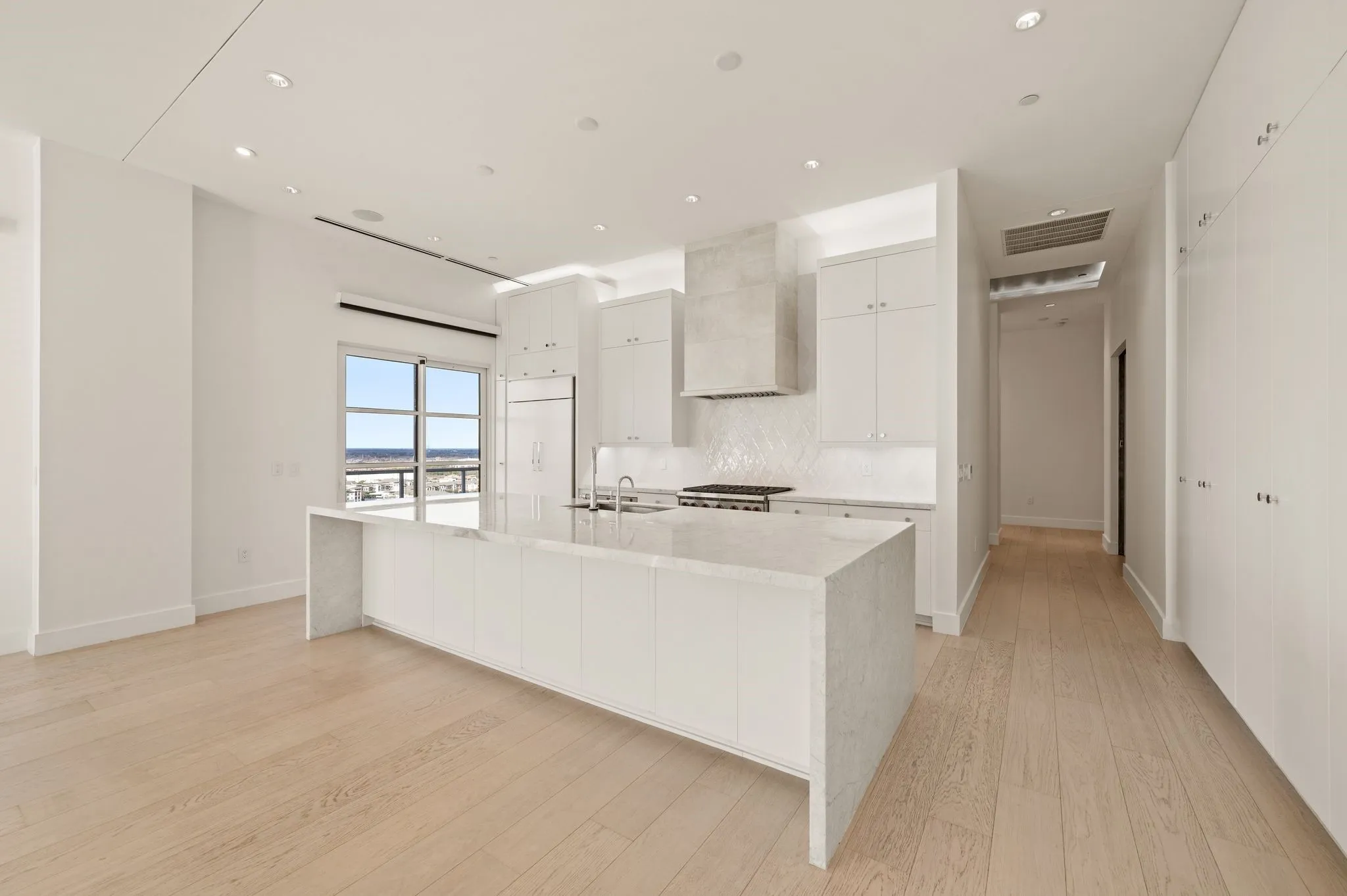 Apartment For Rent in Tarrant County , 2800 Lakeside Parkway 1603, Flower Mound, Texas 75022, 2 Bedroom, 3 Bathroom, 2 Garage spaces, 3,900 Sqft, built in 2018, New Construction - Complete, mls#21144914, Real Estate Agent in Flower Mound, Homes For Rent in Tarrant county, Homes For Rent in Flower Mound, Realtor in Flower Mound Texas, Real Estate Brokerage Independent Realty Texas, Luminita Cordes Realtor