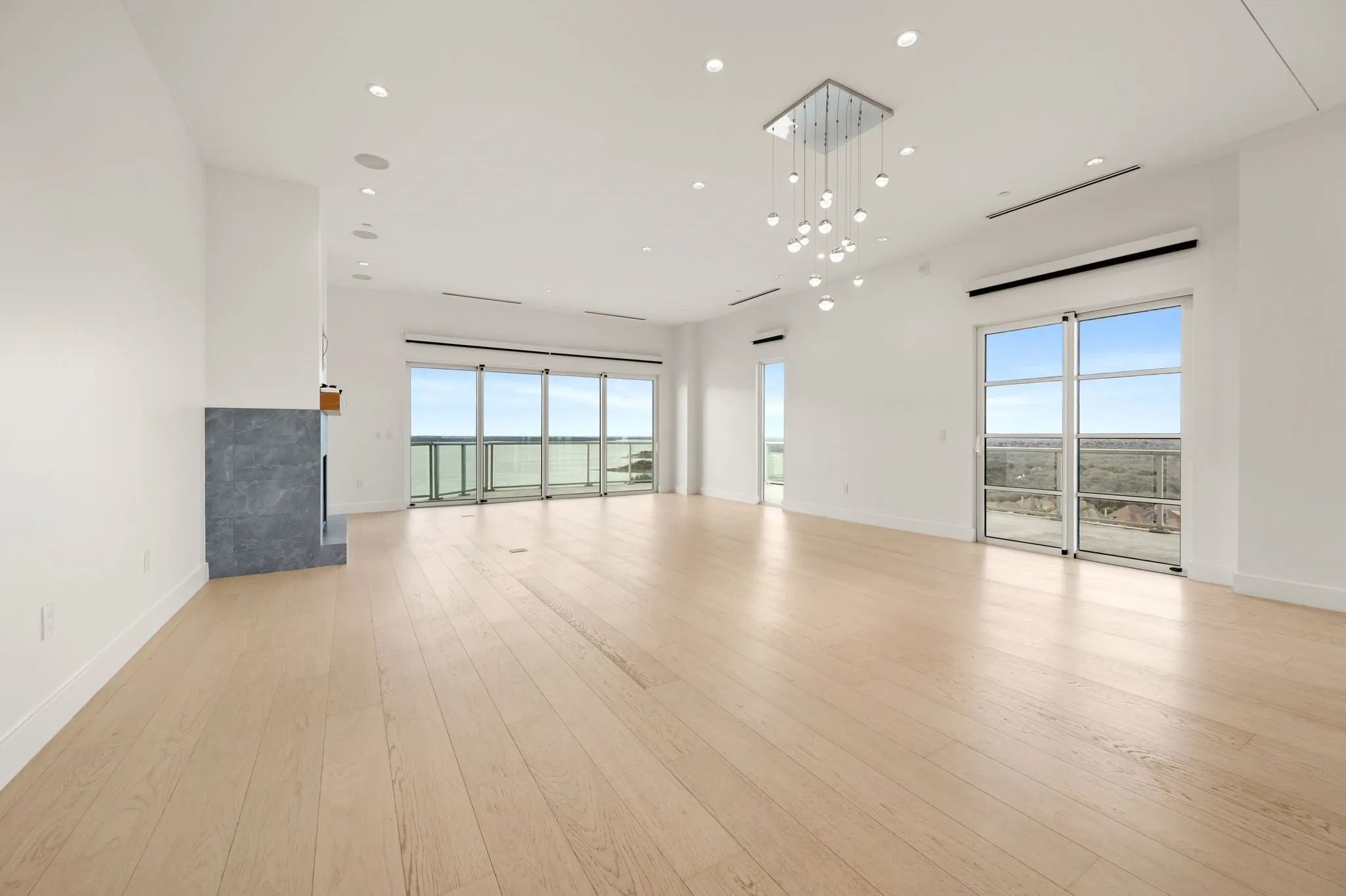 Apartment For Rent in Tarrant County , 2800 Lakeside Parkway 1603, Flower Mound, Texas 75022, 2 Bedroom, 3 Bathroom, 2 Garage spaces, 3,900 Sqft, built in 2018, New Construction - Complete, mls#21144914, Real Estate Agent in Flower Mound, Homes For Rent in Tarrant county, Homes For Rent in Flower Mound, Realtor in Flower Mound Texas, Real Estate Brokerage Independent Realty Texas, Luminita Cordes Realtor
