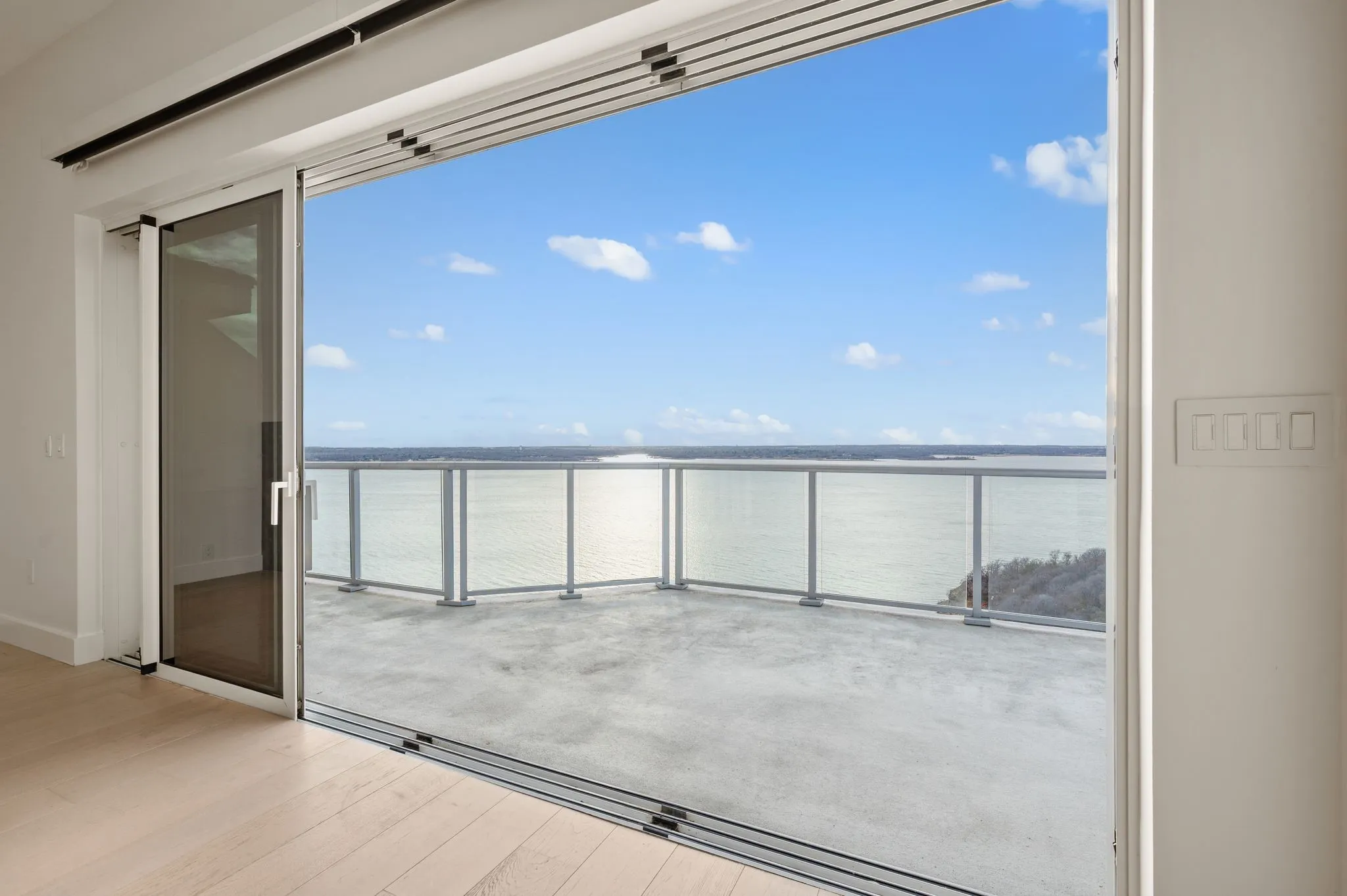 Apartment For Rent in Tarrant County , 2800 Lakeside Parkway 1603, Flower Mound, Texas 75022, 2 Bedroom, 3 Bathroom, 2 Garage spaces, 3,900 Sqft, built in 2018, New Construction - Complete, mls#21144914, Real Estate Agent in Flower Mound, Homes For Rent in Tarrant county, Homes For Rent in Flower Mound, Realtor in Flower Mound Texas, Real Estate Brokerage Independent Realty Texas, Luminita Cordes Realtor