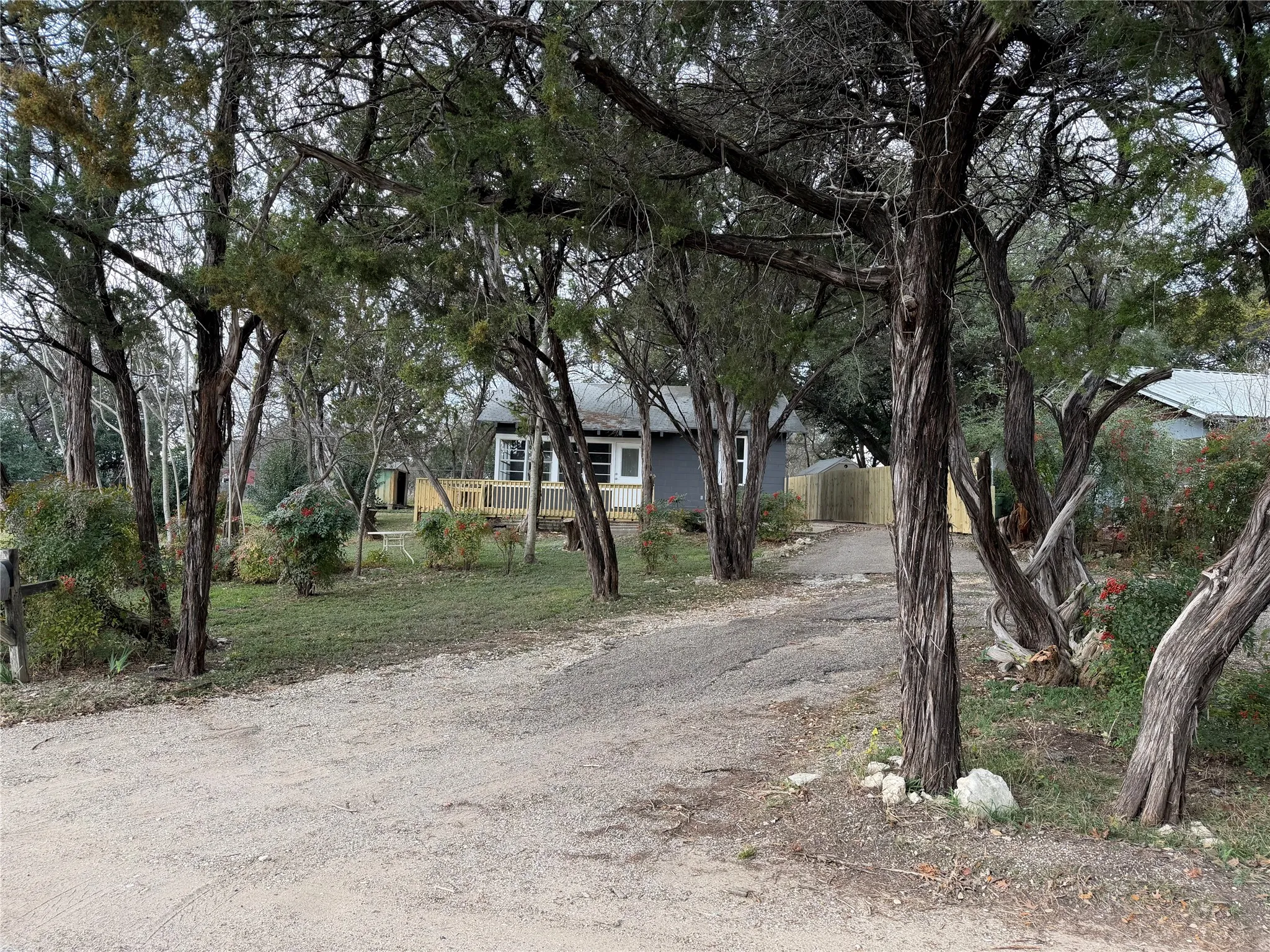 Single Family Residence For Sale in Bosque County , 145 County Road 1708, Clifton, Texas 76634, 2 Bedroom, 1 Bathroom, Garage spaces, 757 Sqft, built in 1975, Preowned, Price $179,500, mls#21147601, Real Estate Agent in Clifton, Homes For Sale in Bosque county, Homes For Sale in Clifton, Realtor in Clifton Texas, Real Estate Brokerage Independent Realty Texas, Luminita Cordes Realtor