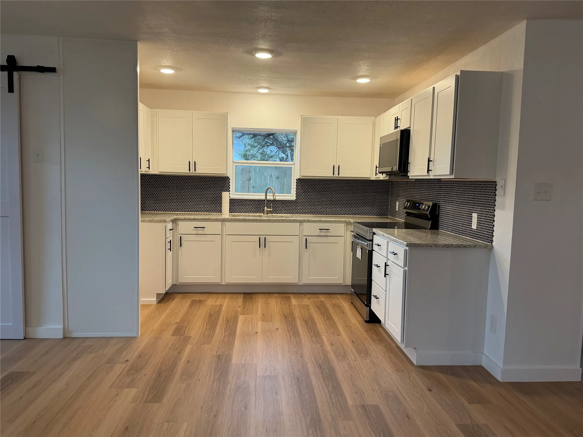 Single Family Residence For Sale in Bosque County , 145 County Road 1708, Clifton, Texas 76634, 2 Bedroom, 1 Bathroom, Garage spaces, 757 Sqft, built in 1975, Preowned, Price $179,500, mls#21147601, Real Estate Agent in Clifton, Homes For Sale in Bosque county, Homes For Sale in Clifton, Realtor in Clifton Texas, Real Estate Brokerage Independent Realty Texas, Luminita Cordes Realtor