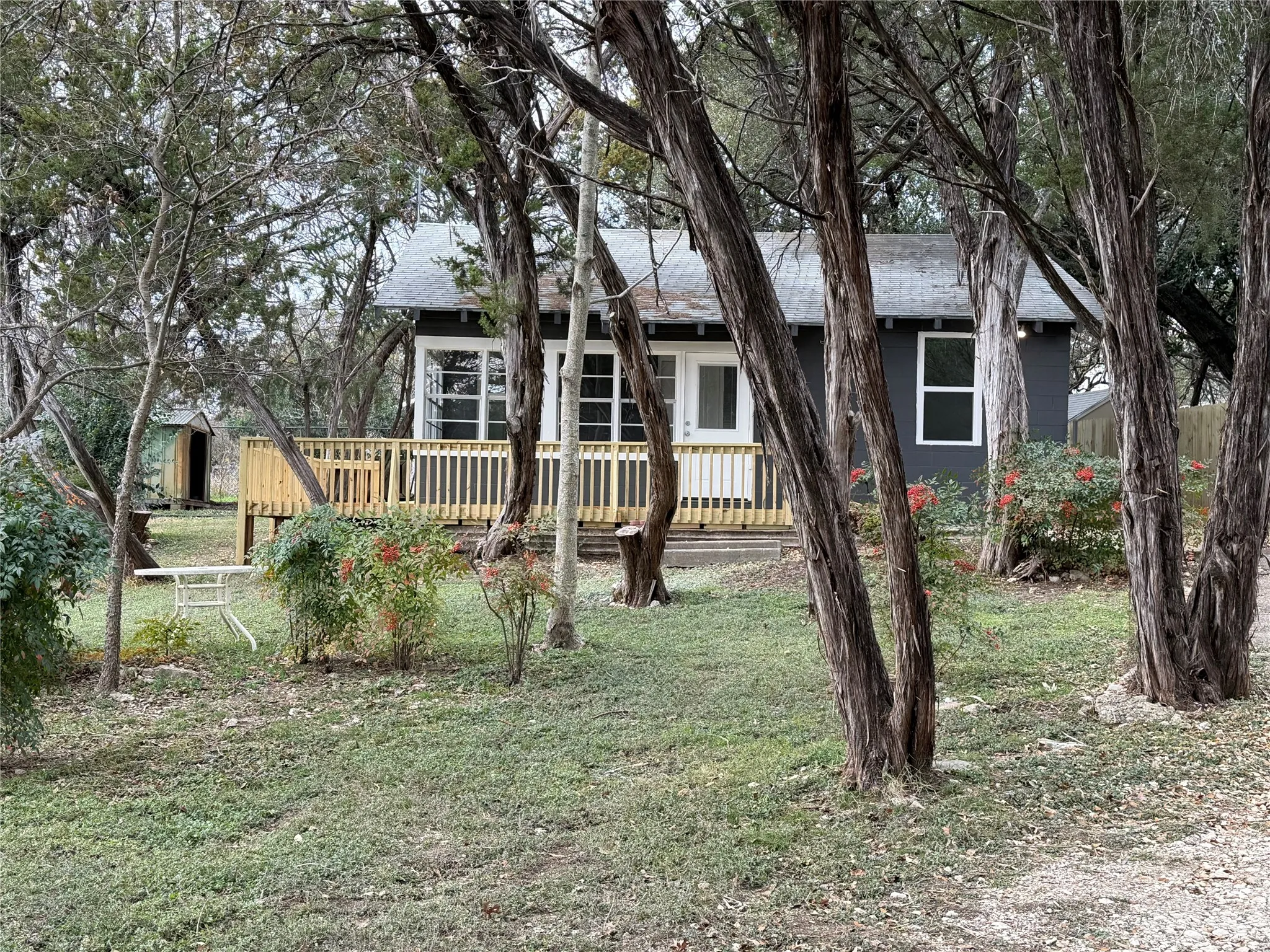 Single Family Residence For Sale in Bosque County , 145 County Road 1708, Clifton, Texas 76634, 2 Bedroom, 1 Bathroom, Garage spaces, 757 Sqft, built in 1975, Preowned, Price $179,500, mls#21147601, Real Estate Agent in Clifton, Homes For Sale in Bosque county, Homes For Sale in Clifton, Realtor in Clifton Texas, Real Estate Brokerage Independent Realty Texas, Luminita Cordes Realtor