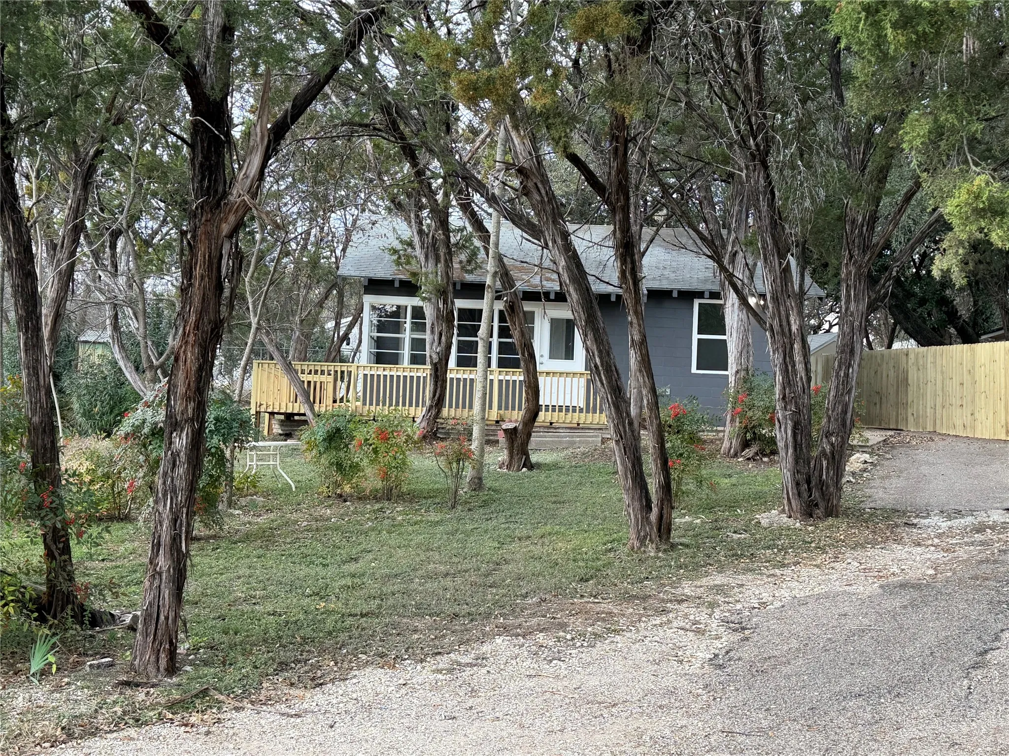 Single Family Residence For Sale in Bosque County , 145 County Road 1708, Clifton, Texas 76634, 2 Bedroom, 1 Bathroom, Garage spaces, 757 Sqft, built in 1975, Preowned, Price $179,500, mls#21147601, Real Estate Agent in Clifton, Homes For Sale in Bosque county, Homes For Sale in Clifton, Realtor in Clifton Texas, Real Estate Brokerage Independent Realty Texas, Luminita Cordes Realtor