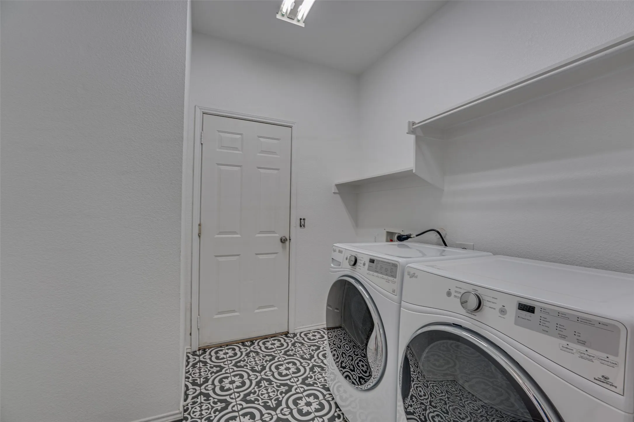 Single Family Residence For Sale in Rockwall County , 558 Presidio Drive, Rockwall, Texas 75087, 4 Bedroom, 3 Bathroom, 2 Garage spaces, 2,842 Sqft, built in 2007, mls#21147821, Real Estate Agent in Rockwall, Homes For Sale in Rockwall county, Homes For Sale in Rockwall, Realtor in Rockwall Texas, Real Estate Brokerage Independent Realty Texas, Luminita Cordes Realtor