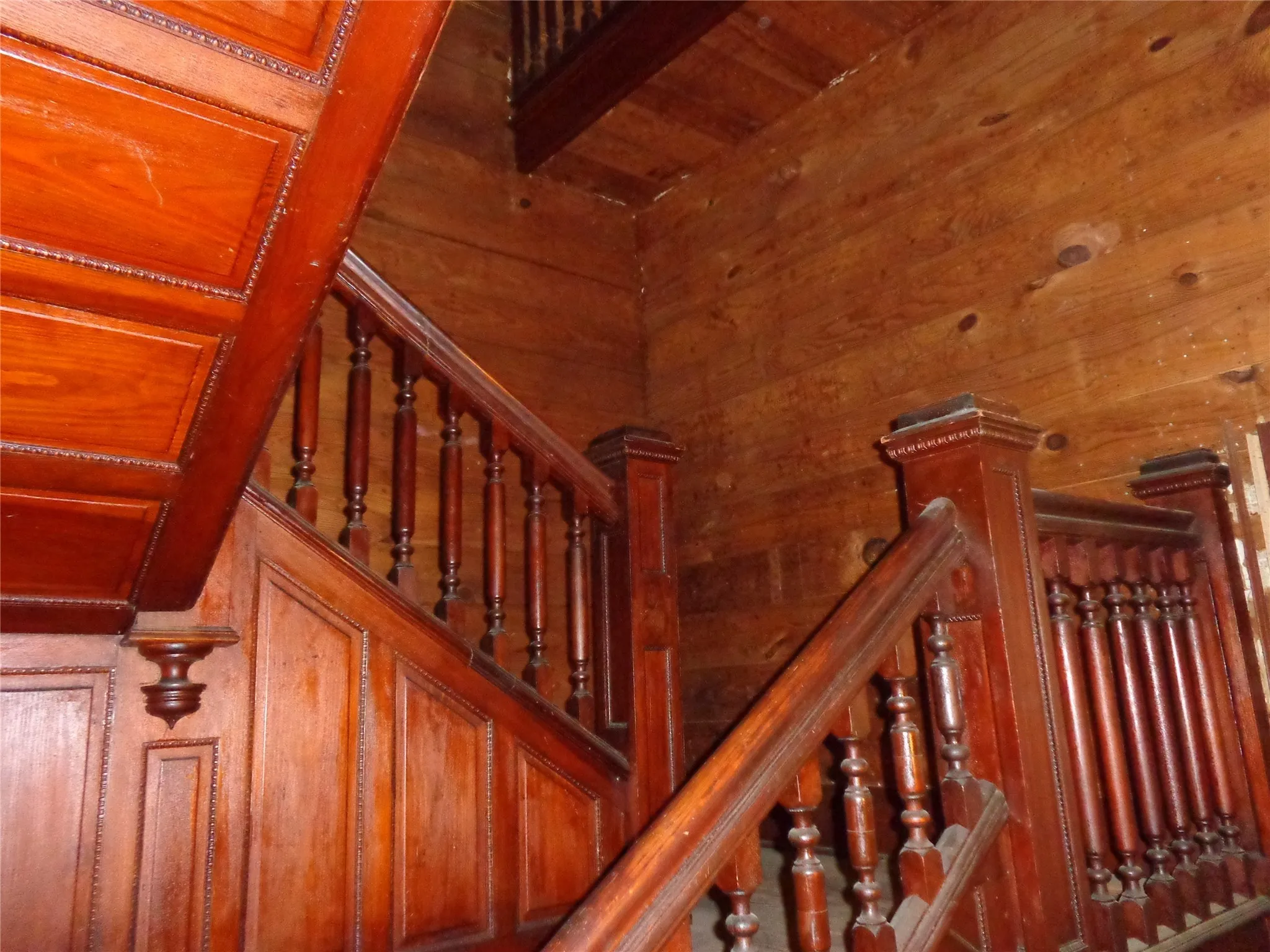 Single Family Residence For Sale in Johnson County , 506 S 3rd Street, Grandview, Texas 76050, 5 Bedroom, 3 Bathroom, 3 Garage spaces, 3,924 Sqft, built in 1907, Price $469,000, mls#21147274, Real Estate Agent in Grandview, Homes For Sale in Johnson county, Homes For Sale in Grandview, Realtor in Grandview Texas, Real Estate Brokerage Independent Realty Texas, Luminita Cordes Realtor