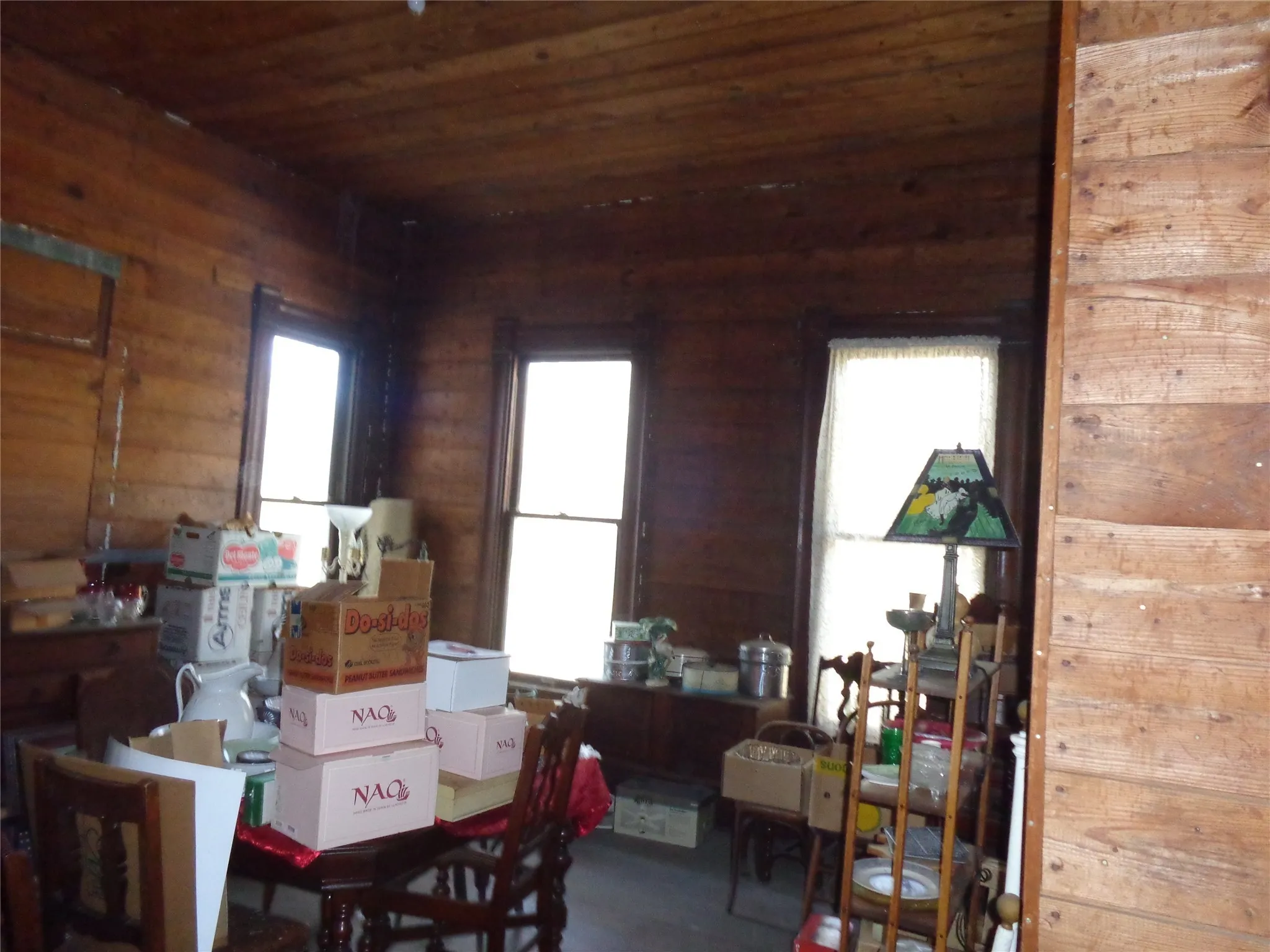 Single Family Residence For Sale in Johnson County , 506 S 3rd Street, Grandview, Texas 76050, 5 Bedroom, 3 Bathroom, 3 Garage spaces, 3,924 Sqft, built in 1907, Price $469,000, mls#21147274, Real Estate Agent in Grandview, Homes For Sale in Johnson county, Homes For Sale in Grandview, Realtor in Grandview Texas, Real Estate Brokerage Independent Realty Texas, Luminita Cordes Realtor