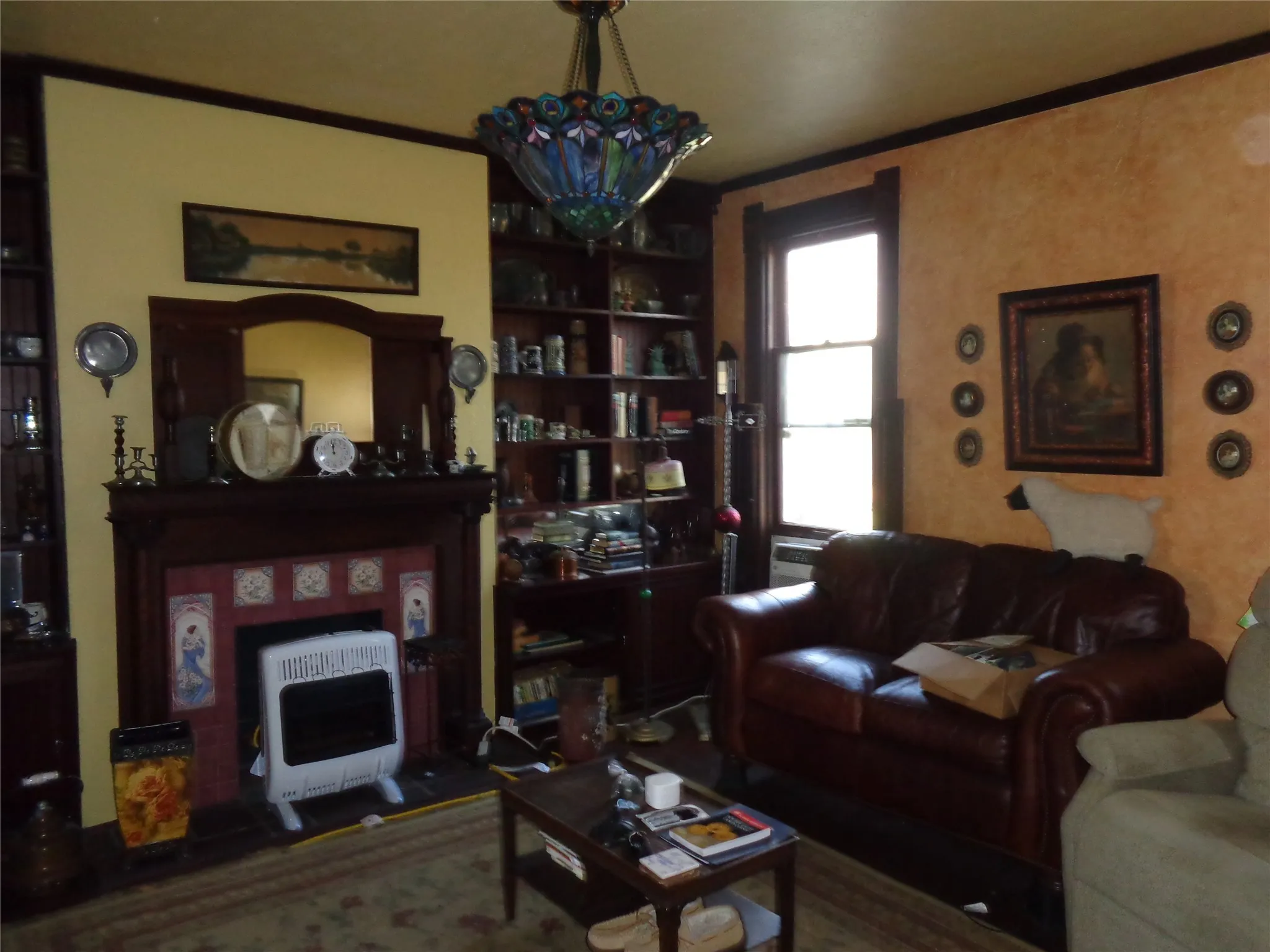 Single Family Residence For Sale in Johnson County , 506 S 3rd Street, Grandview, Texas 76050, 5 Bedroom, 3 Bathroom, 3 Garage spaces, 3,924 Sqft, built in 1907, Price $469,000, mls#21147274, Real Estate Agent in Grandview, Homes For Sale in Johnson county, Homes For Sale in Grandview, Realtor in Grandview Texas, Real Estate Brokerage Independent Realty Texas, Luminita Cordes Realtor