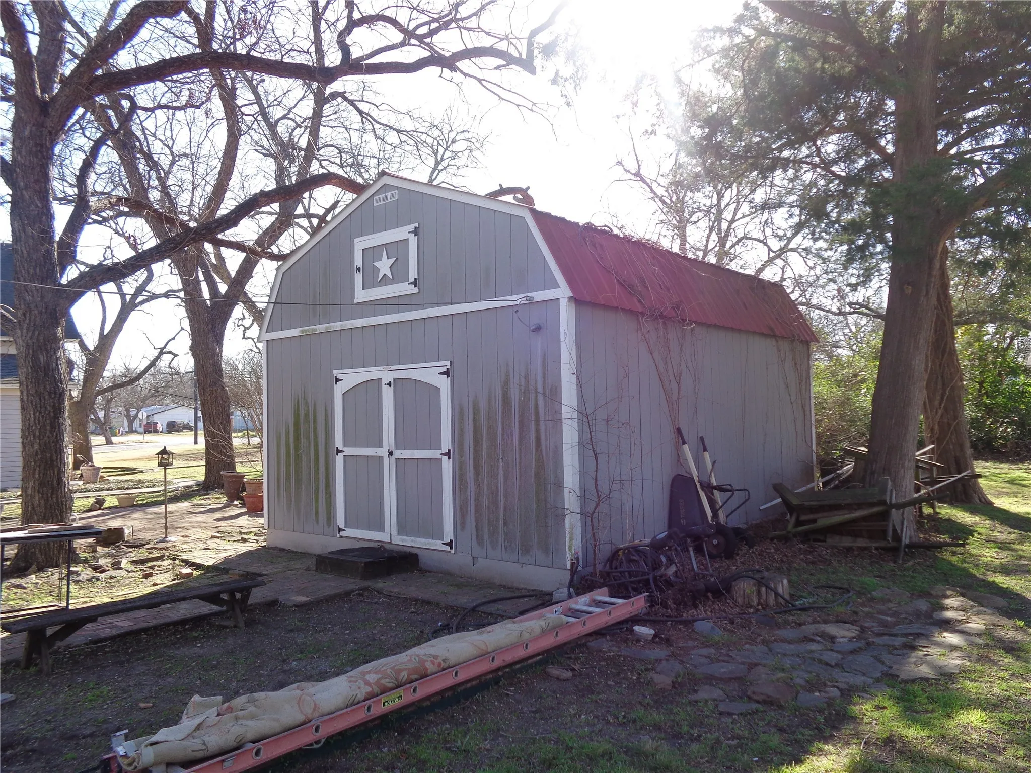 Single Family Residence For Sale in Johnson County , 506 S 3rd Street, Grandview, Texas 76050, 5 Bedroom, 3 Bathroom, 3 Garage spaces, 3,924 Sqft, built in 1907, Price $469,000, mls#21147274, Real Estate Agent in Grandview, Homes For Sale in Johnson county, Homes For Sale in Grandview, Realtor in Grandview Texas, Real Estate Brokerage Independent Realty Texas, Luminita Cordes Realtor