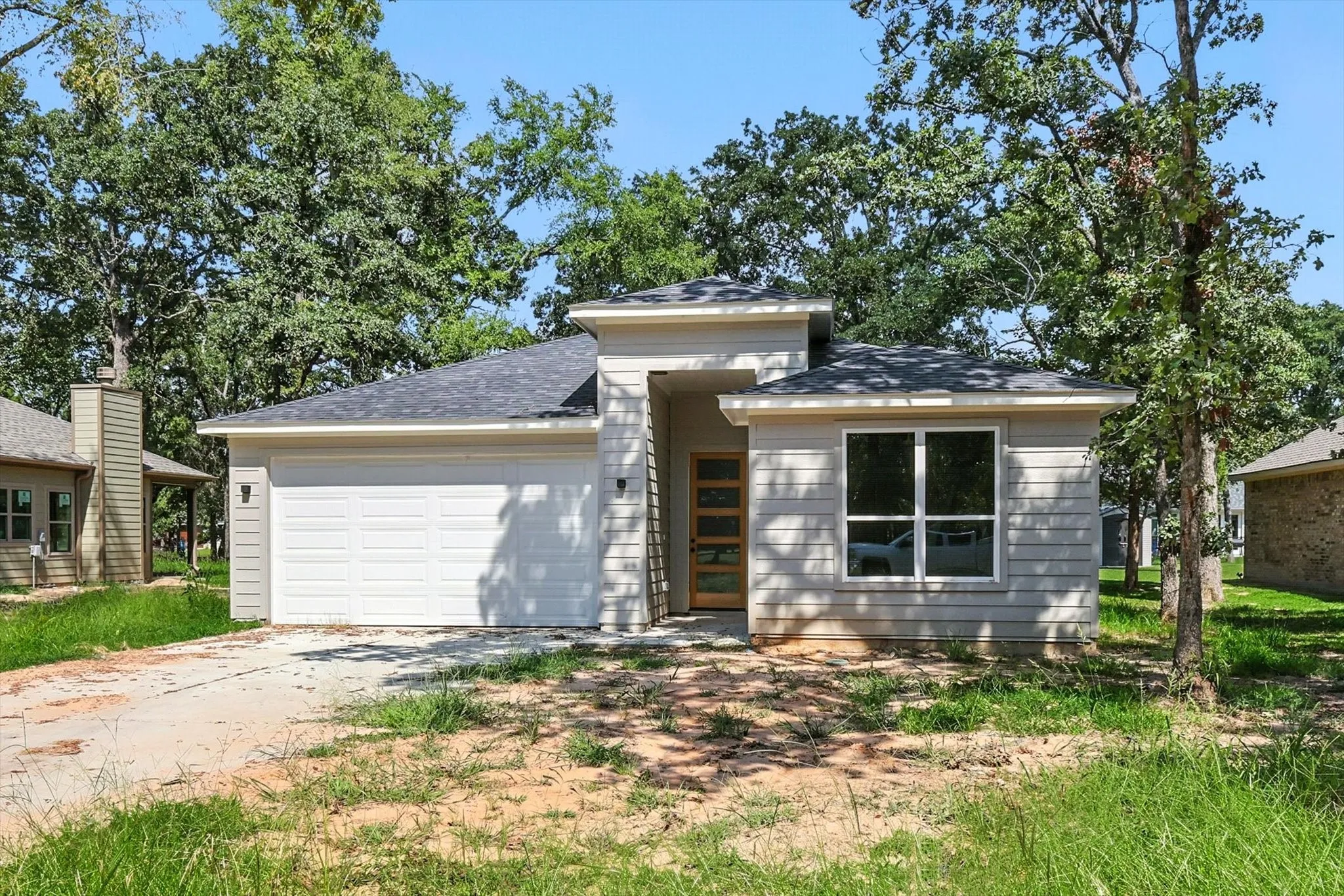 Single Family Residence For Sale in Henderson County , 10 Huckleberry, Star Harbor, Texas 75148, 3 Bedroom, 2 Bathroom, 2 Garage spaces, 1,922 Sqft, built in 2024, New Construction - Complete, mls#21148829, Real Estate Agent in Star Harbor, Homes For Sale in Henderson county, Homes For Sale in Star Harbor, Realtor in Star Harbor Texas, Real Estate Brokerage Independent Realty Texas, Luminita Cordes Realtor