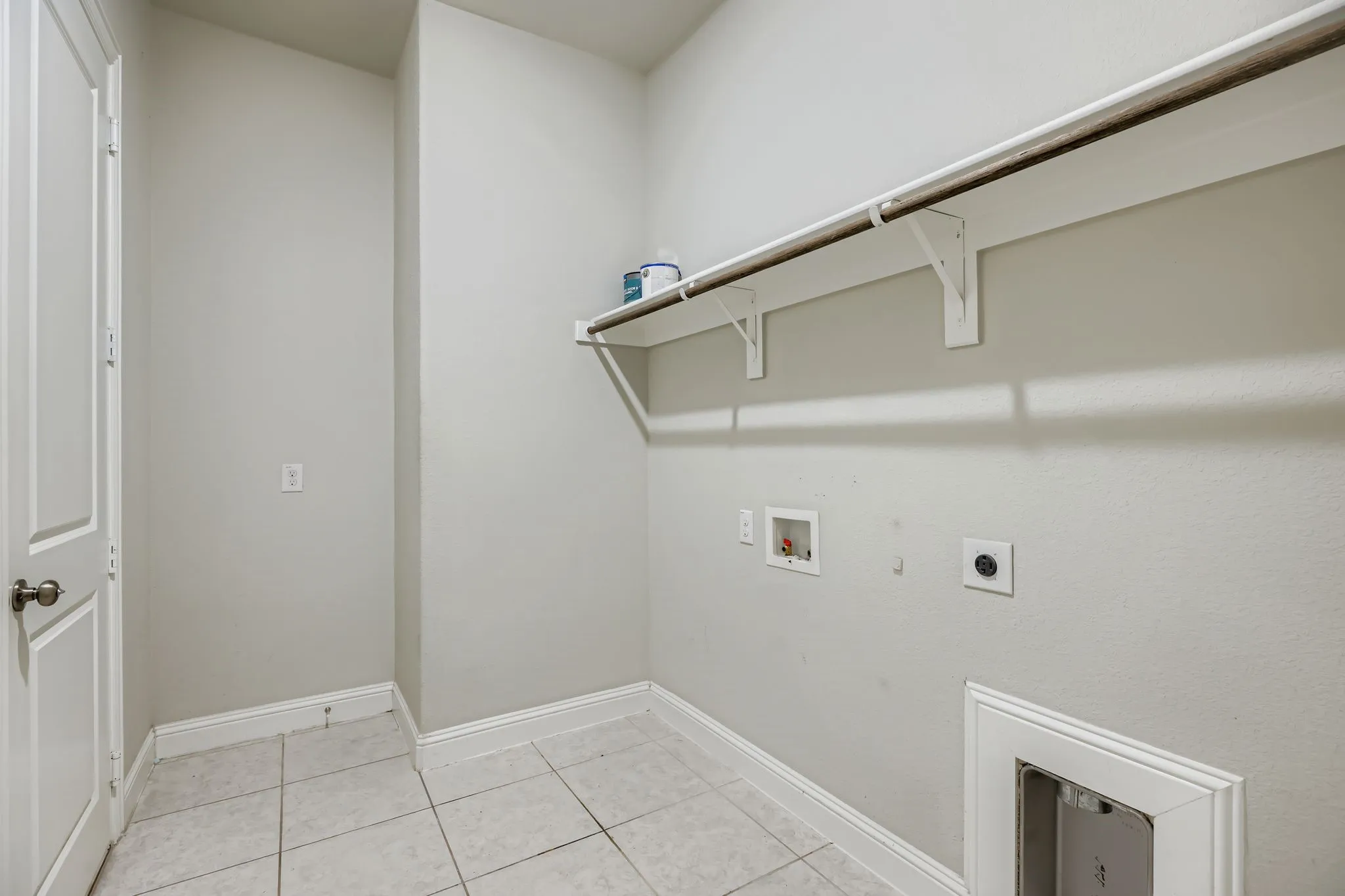 Single Family Residence For Sale in Rockwall County , 932 Hunters Creek Drive, Rockwall, Texas 75087, 4 Bedroom, 4 Bathroom, 3 Garage spaces, 3,476 Sqft, built in 2019, mls#21130079, Real Estate Agent in Rockwall, Homes For Sale in Rockwall county, Homes For Sale in Rockwall, Realtor in Rockwall Texas, Real Estate Brokerage Independent Realty Texas, Luminita Cordes Realtor