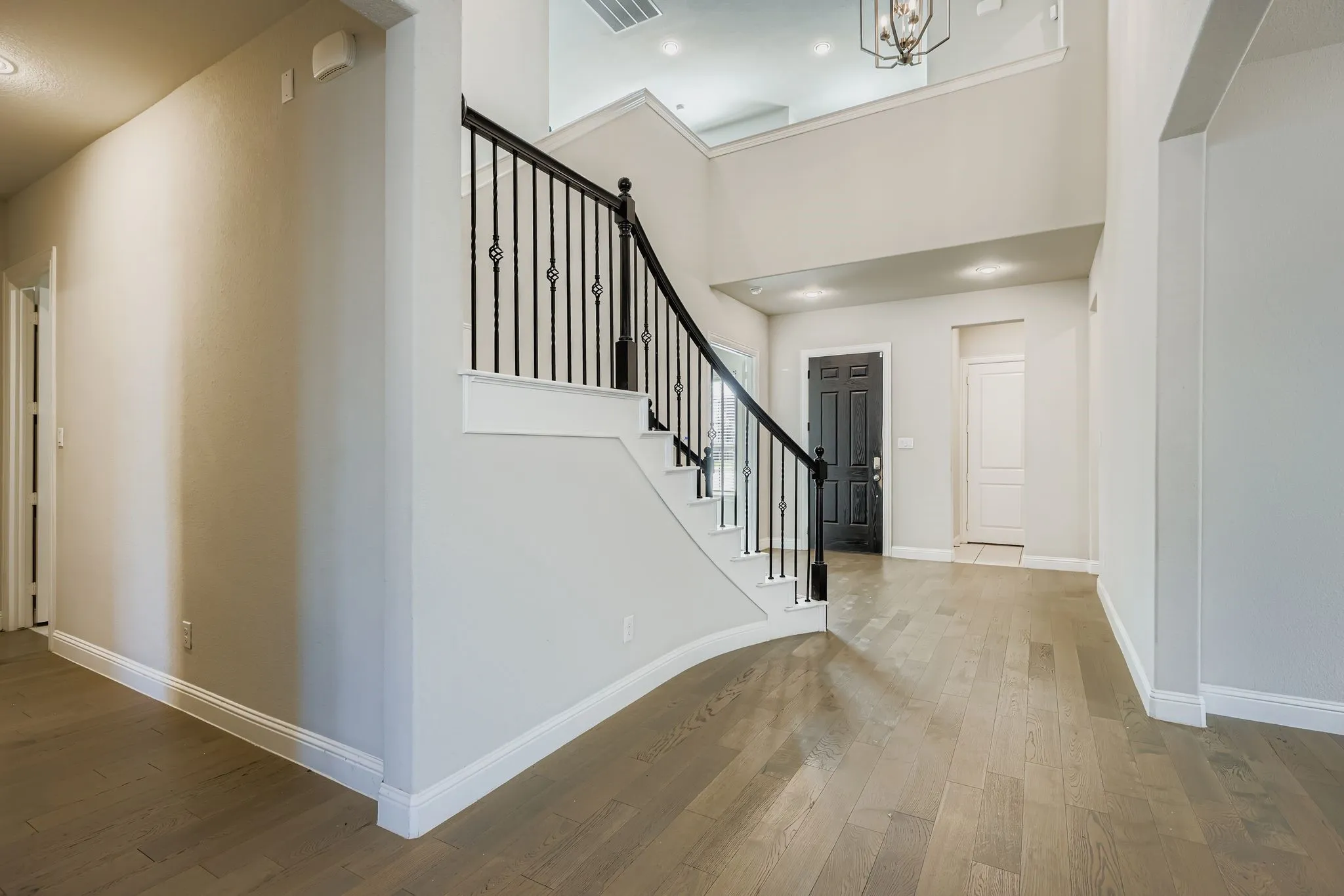 Single Family Residence For Sale in Rockwall County , 932 Hunters Creek Drive, Rockwall, Texas 75087, 4 Bedroom, 4 Bathroom, 3 Garage spaces, 3,476 Sqft, built in 2019, mls#21130079, Real Estate Agent in Rockwall, Homes For Sale in Rockwall county, Homes For Sale in Rockwall, Realtor in Rockwall Texas, Real Estate Brokerage Independent Realty Texas, Luminita Cordes Realtor