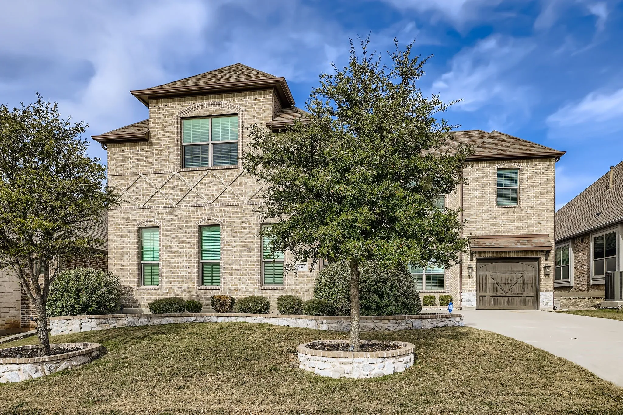 Single Family Residence For Sale in Rockwall County , 932 Hunters Creek Drive, Rockwall, Texas 75087, 4 Bedroom, 4 Bathroom, 3 Garage spaces, 3,476 Sqft, built in 2019, mls#21130079, Real Estate Agent in Rockwall, Homes For Sale in Rockwall county, Homes For Sale in Rockwall, Realtor in Rockwall Texas, Real Estate Brokerage Independent Realty Texas, Luminita Cordes Realtor
