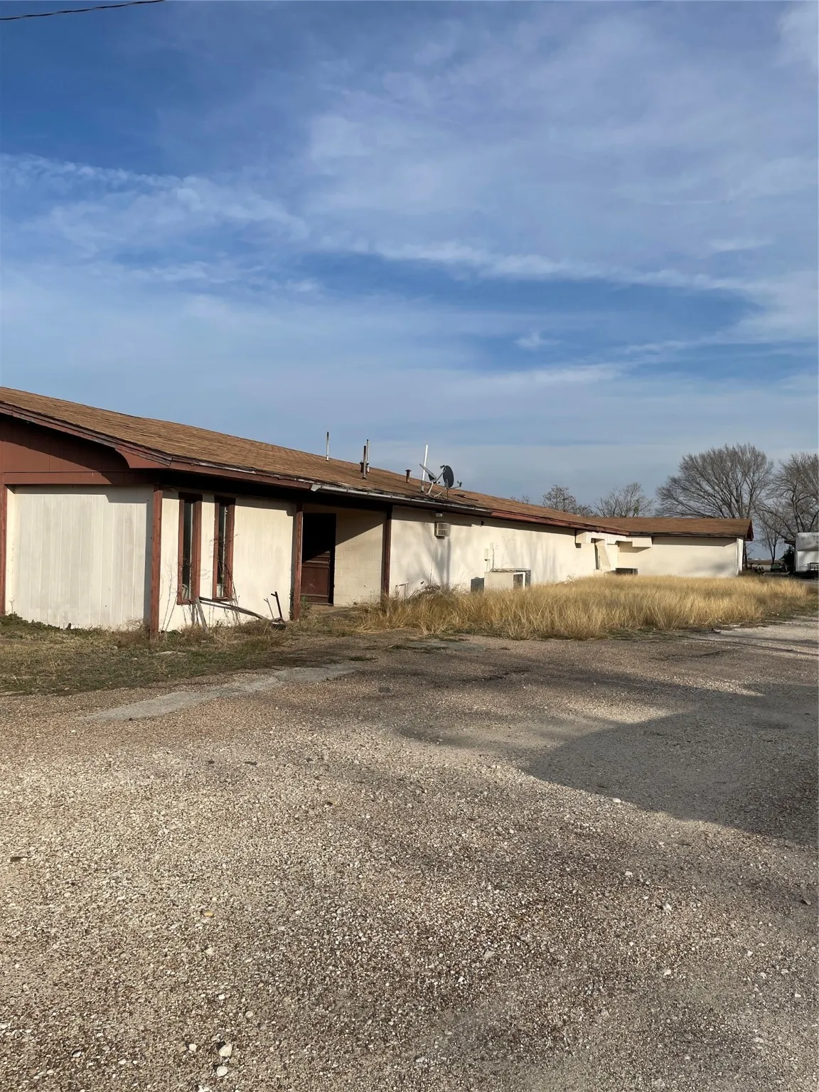 Business For Sale in Mc Lennan County , 510 E Oak Street, West, Texas 76691, 0, 0, Garage spaces, 0 Sqft, built in 1960, Preowned, Price $325,000, mls#21148785, Real Estate Agent in West, Homes For Sale in Mc Lennan county, Homes For Sale in West, Realtor in West Texas, Real Estate Brokerage Independent Realty Texas, Luminita Cordes Realtor