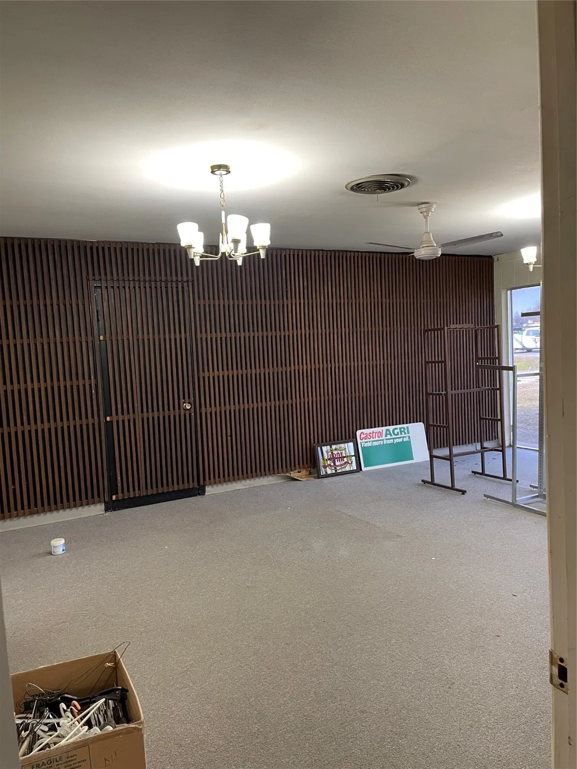 Business For Sale in Mc Lennan County , 510 E Oak Street, West, Texas 76691, 0, 0, Garage spaces, 0 Sqft, built in 1960, Preowned, Price $325,000, mls#21148785, Real Estate Agent in West, Homes For Sale in Mc Lennan county, Homes For Sale in West, Realtor in West Texas, Real Estate Brokerage Independent Realty Texas, Luminita Cordes Realtor