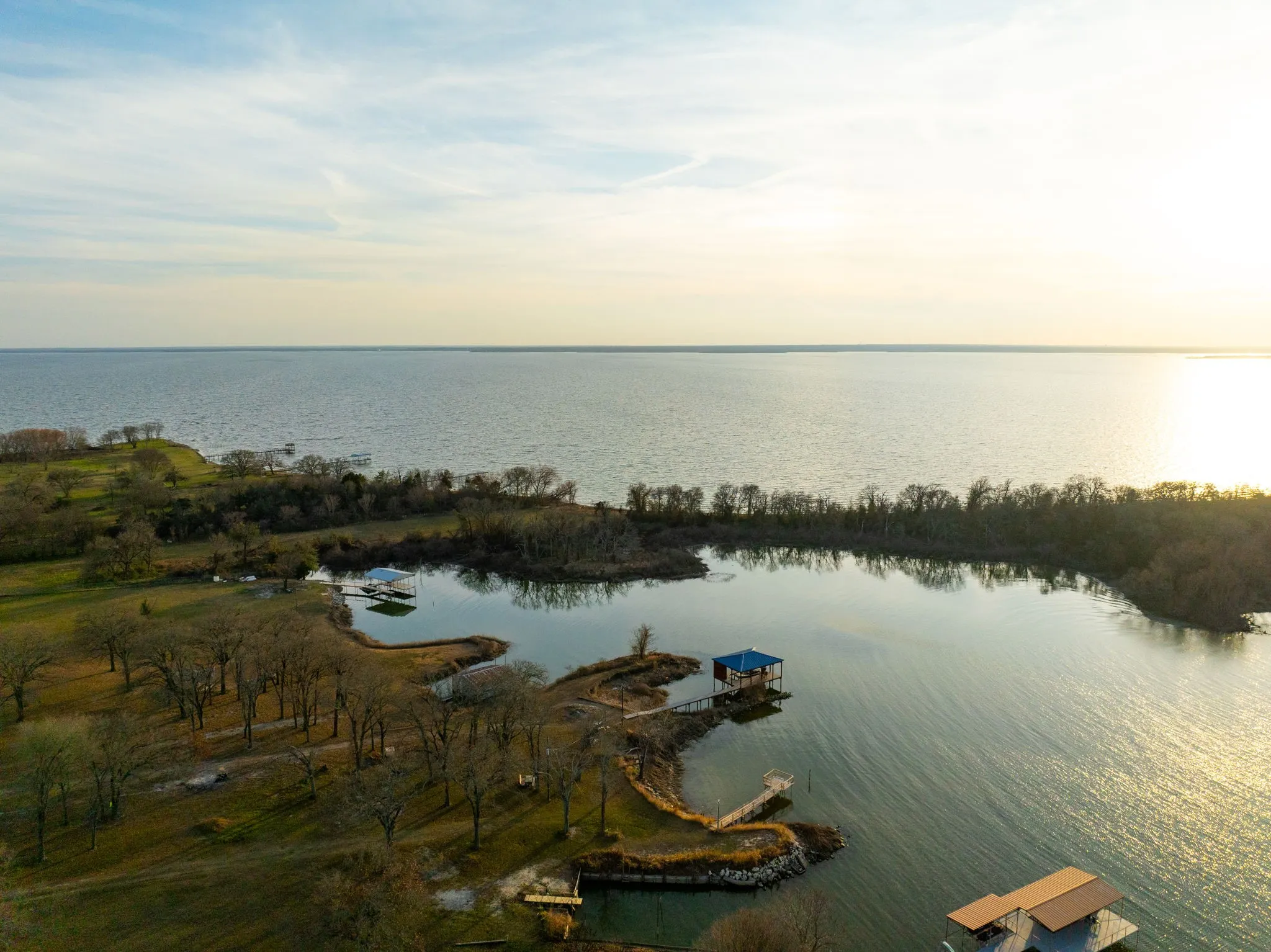 Single Family Residence For Sale in Rains County , 674 Briggs Boulevard, East Tawakoni, Texas 75472, 3 Bedroom, 2 Bathroom, Garage spaces, 1,365 Sqft, built in 1963, mls#21148630, Real Estate Agent in East Tawakoni, Homes For Sale in Rains county, Homes For Sale in East Tawakoni, Realtor in East Tawakoni Texas, Real Estate Brokerage Independent Realty Texas, Luminita Cordes Realtor
