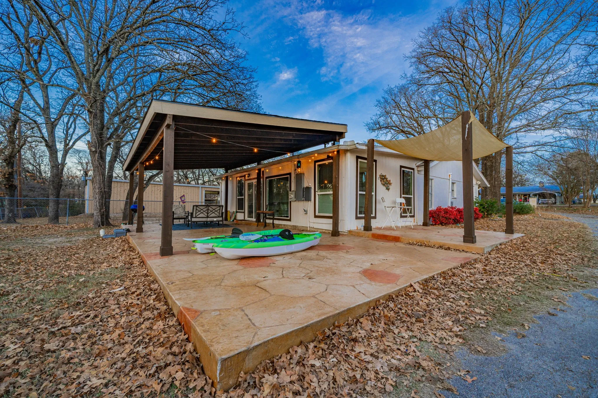 Single Family Residence For Sale in Rains County , 674 Briggs Boulevard, East Tawakoni, Texas 75472, 3 Bedroom, 2 Bathroom, Garage spaces, 1,365 Sqft, built in 1963, mls#21148630, Real Estate Agent in East Tawakoni, Homes For Sale in Rains county, Homes For Sale in East Tawakoni, Realtor in East Tawakoni Texas, Real Estate Brokerage Independent Realty Texas, Luminita Cordes Realtor