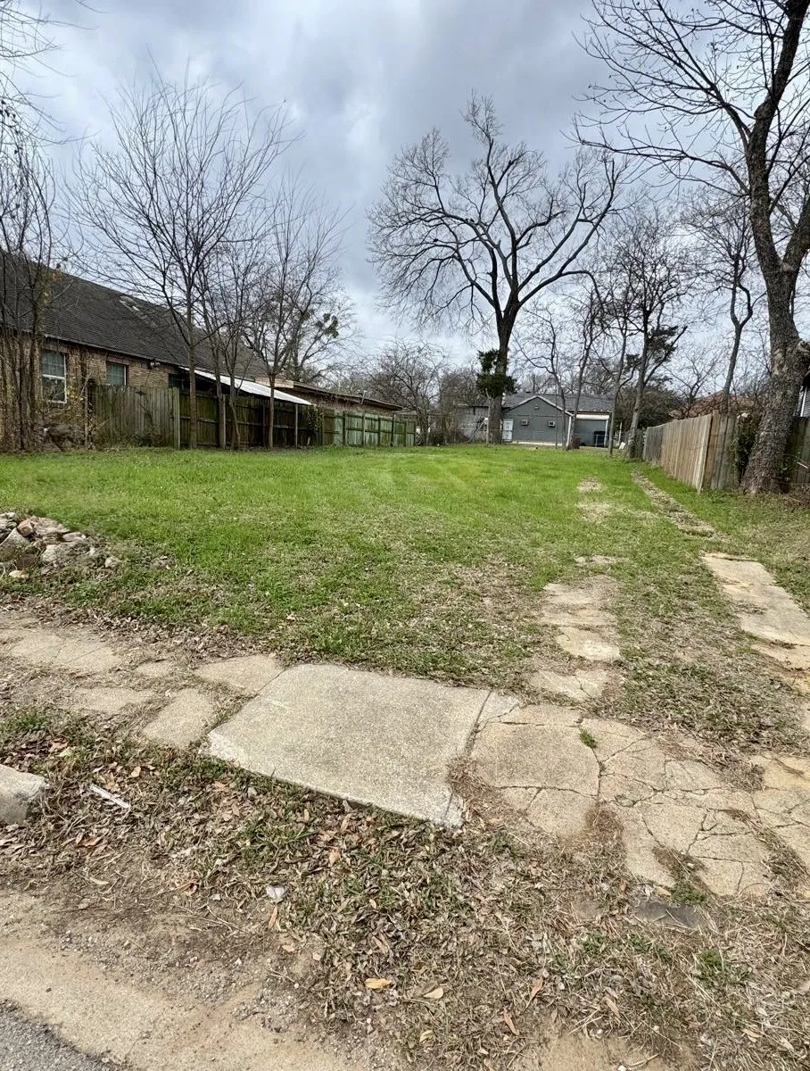 Unimproved Land For Sale in Smith County , 706 N Della Avenue, Tyler, Texas 75702, 0, 0, Garage spaces, 0 Sqft, built in 0, mls#21148999, Real Estate Agent in Tyler, Homes For Sale in Smith county, Homes For Sale in Tyler, Realtor in Tyler Texas, Real Estate Brokerage Independent Realty Texas, Luminita Cordes Realtor