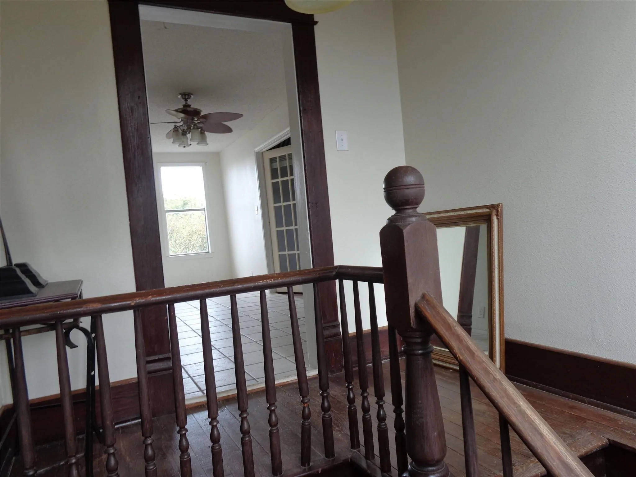 Single Family Residence For Sale in Johnson County , 211 W Purdom Avenue, Alvarado, Texas 76009, 3 Bedroom, 2 Bathroom, 1 Garage spaces, 2,218 Sqft, built in 1958, Preowned, mls#21149029, Real Estate Agent in Alvarado, Homes For Sale in Johnson county, Homes For Sale in Alvarado, Realtor in Alvarado Texas, Real Estate Brokerage Independent Realty Texas, Luminita Cordes Realtor
