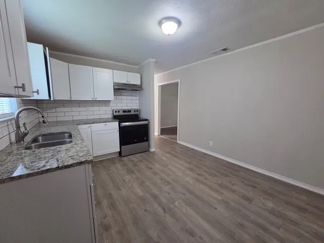 Single Family Residence For Sale in Hunt County , 6005 Colorado Street, Greenville, Texas 75402, 3 Bedroom, 1 Bathroom, Garage spaces, 1,194 Sqft, built in 1975, Preowned, mls#21149066, Real Estate Agent in Greenville, Homes For Sale in Hunt county, Homes For Sale in Greenville, Realtor in Greenville Texas, Real Estate Brokerage Independent Realty Texas, Luminita Cordes Realtor