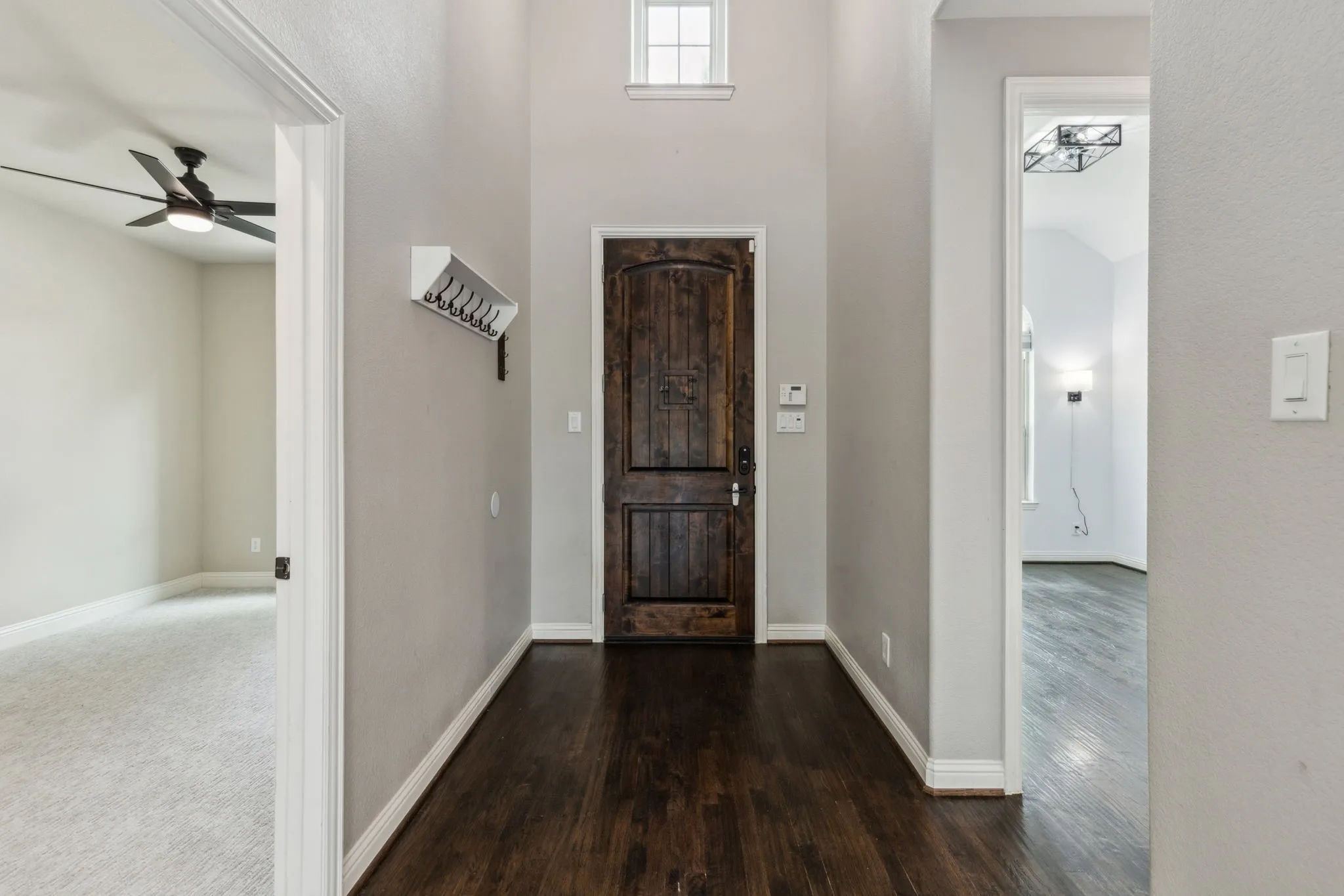 Single Family Residence For Sale in Denton County , 15505 City Garden Lane, Prosper, Texas 75078, 5 Bedroom, 5 Bathroom, 3 Garage spaces, 3,691 Sqft, built in 2016, Preowned, mls#21149137, Real Estate Agent in Prosper, Homes For Sale in Denton county, Homes For Sale in Prosper, Realtor in Prosper Texas, Real Estate Brokerage Independent Realty Texas, Luminita Cordes Realtor