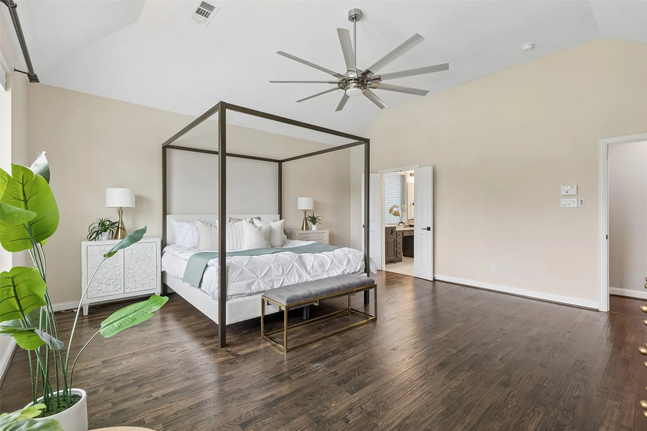 Single Family Residence For Sale in Denton County , 15505 City Garden Lane, Prosper, Texas 75078, 5 Bedroom, 5 Bathroom, 3 Garage spaces, 3,691 Sqft, built in 2016, Preowned, mls#21149137, Real Estate Agent in Prosper, Homes For Sale in Denton county, Homes For Sale in Prosper, Realtor in Prosper Texas, Real Estate Brokerage Independent Realty Texas, Luminita Cordes Realtor