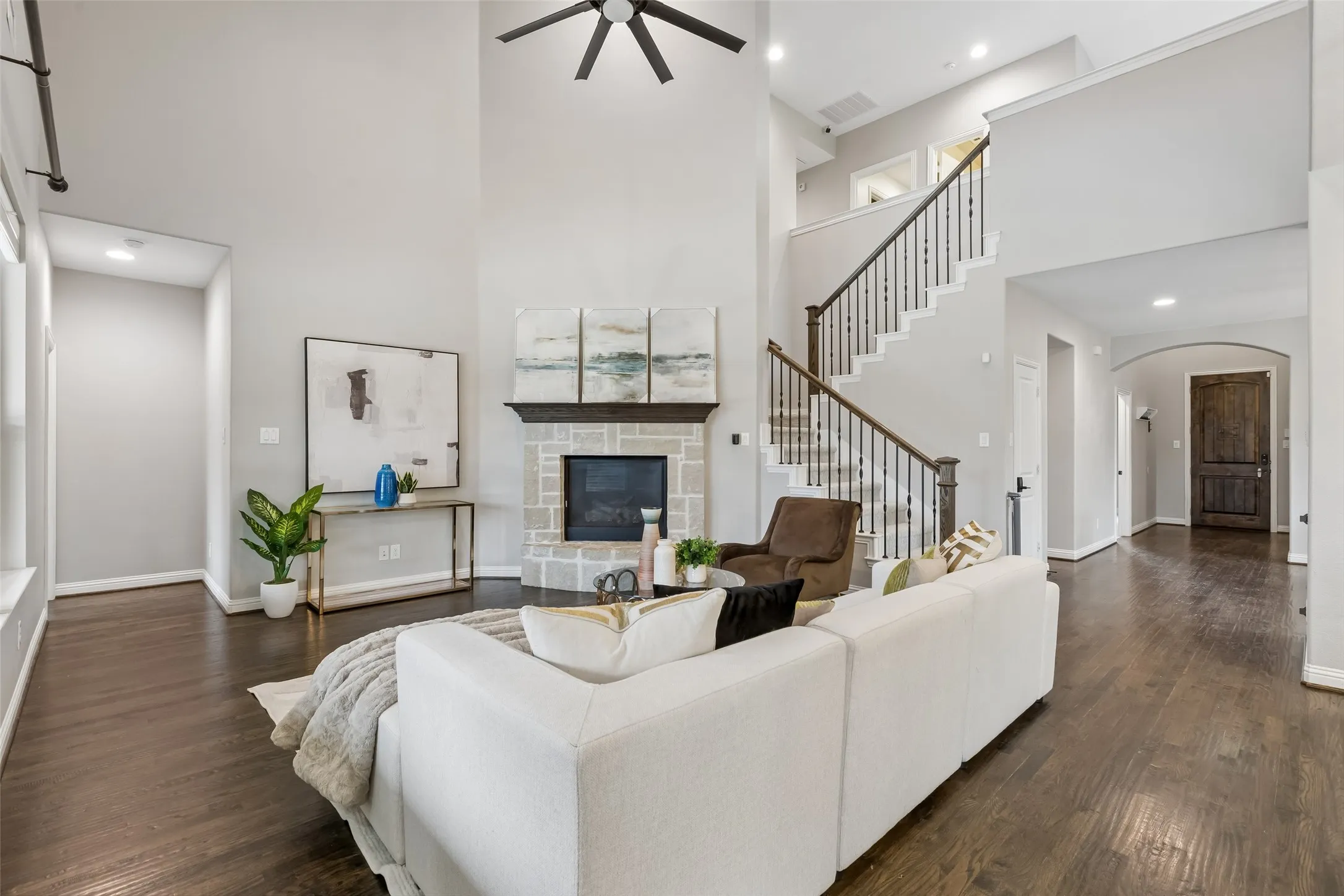 Single Family Residence For Sale in Denton County , 15505 City Garden Lane, Prosper, Texas 75078, 5 Bedroom, 5 Bathroom, 3 Garage spaces, 3,691 Sqft, built in 2016, Preowned, mls#21149137, Real Estate Agent in Prosper, Homes For Sale in Denton county, Homes For Sale in Prosper, Realtor in Prosper Texas, Real Estate Brokerage Independent Realty Texas, Luminita Cordes Realtor