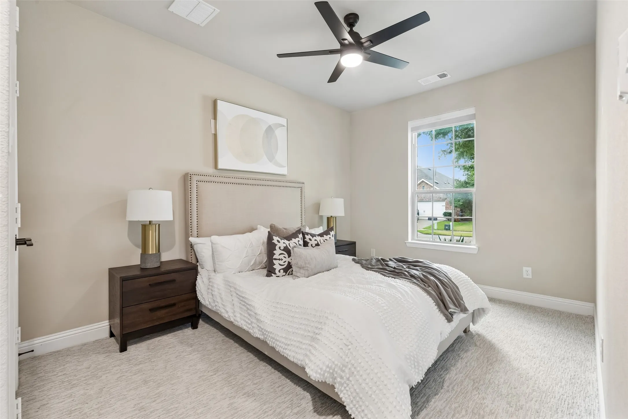 Single Family Residence For Sale in Denton County , 15505 City Garden Lane, Prosper, Texas 75078, 5 Bedroom, 5 Bathroom, 3 Garage spaces, 3,691 Sqft, built in 2016, Preowned, mls#21149137, Real Estate Agent in Prosper, Homes For Sale in Denton county, Homes For Sale in Prosper, Realtor in Prosper Texas, Real Estate Brokerage Independent Realty Texas, Luminita Cordes Realtor