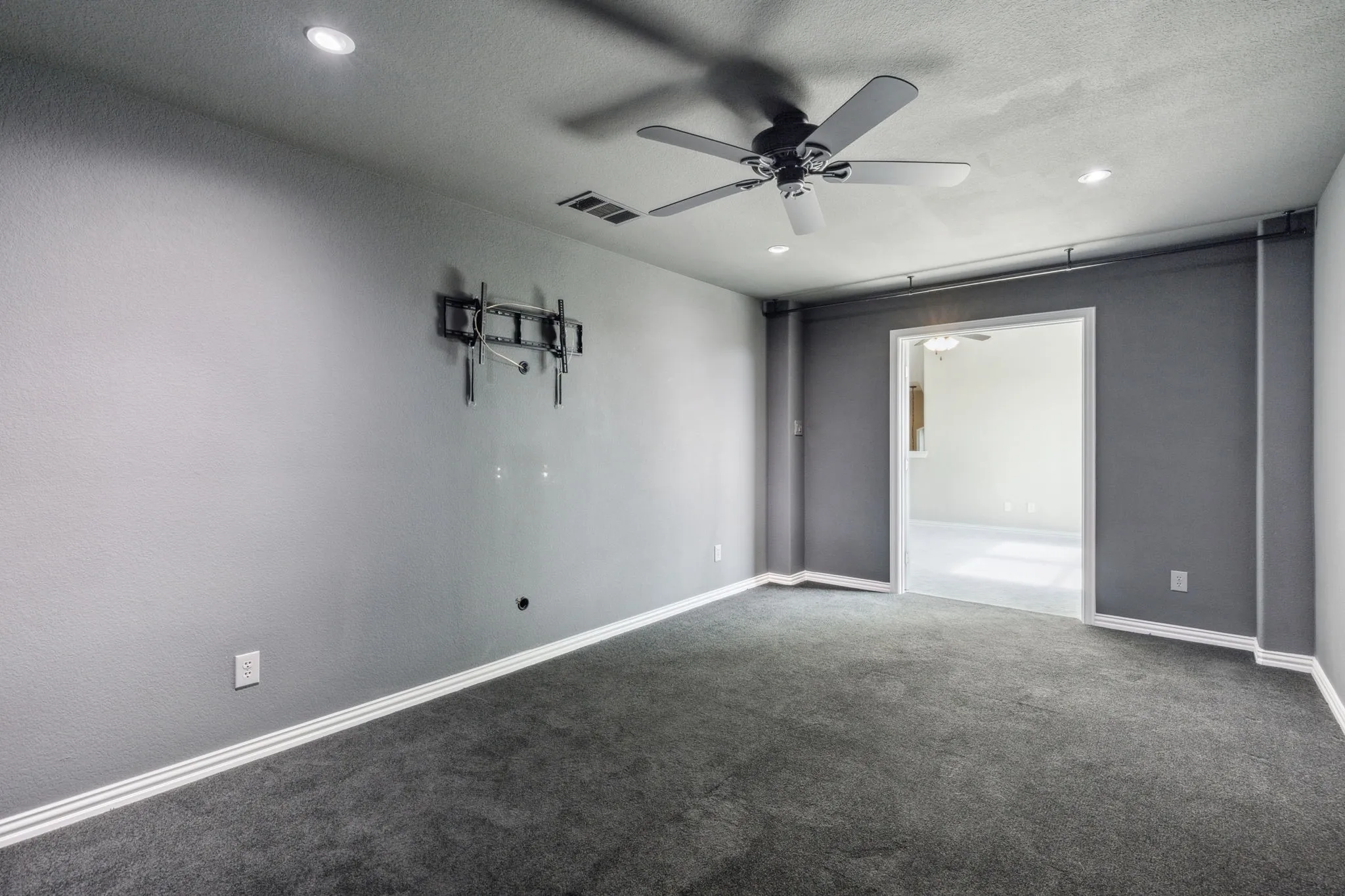 Single Family Residence For Sale in Denton County , 15505 City Garden Lane, Prosper, Texas 75078, 5 Bedroom, 5 Bathroom, 3 Garage spaces, 3,691 Sqft, built in 2016, Preowned, mls#21149137, Real Estate Agent in Prosper, Homes For Sale in Denton county, Homes For Sale in Prosper, Realtor in Prosper Texas, Real Estate Brokerage Independent Realty Texas, Luminita Cordes Realtor