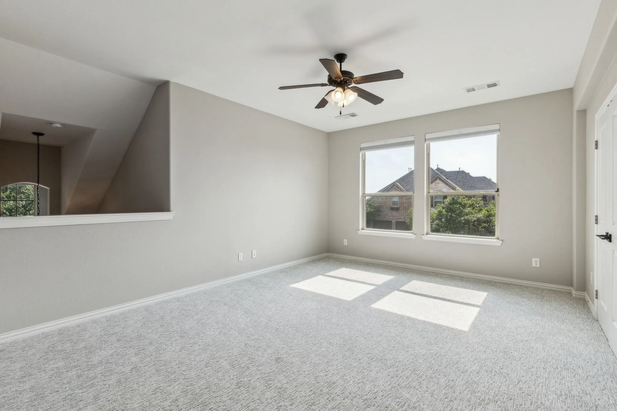 Single Family Residence For Sale in Denton County , 15505 City Garden Lane, Prosper, Texas 75078, 5 Bedroom, 5 Bathroom, 3 Garage spaces, 3,691 Sqft, built in 2016, Preowned, mls#21149137, Real Estate Agent in Prosper, Homes For Sale in Denton county, Homes For Sale in Prosper, Realtor in Prosper Texas, Real Estate Brokerage Independent Realty Texas, Luminita Cordes Realtor